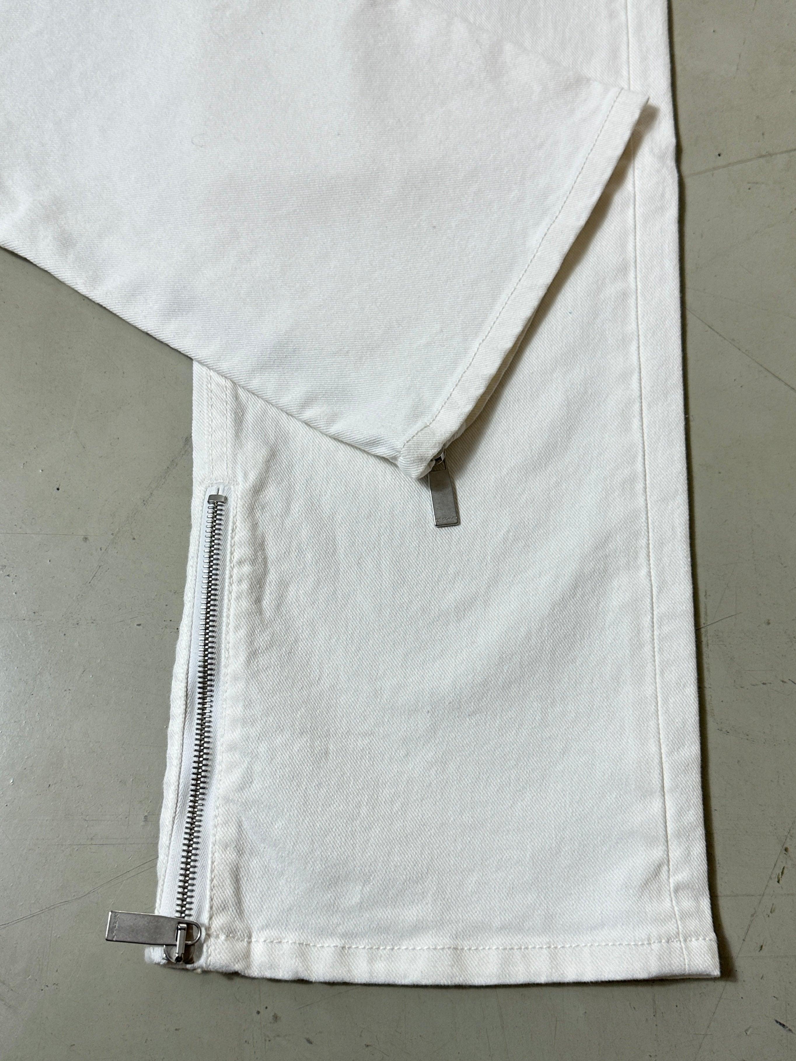 Zipper Detail Jeans