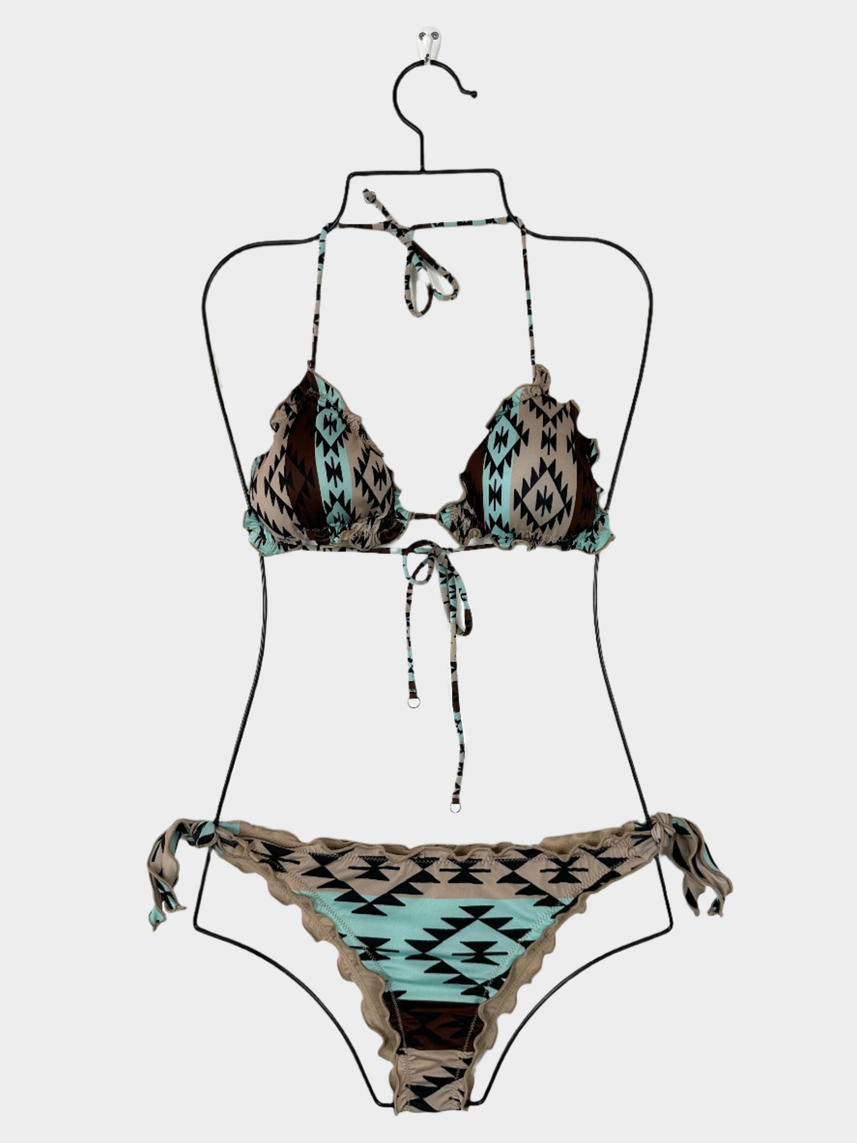 Curly Bikini Pattern