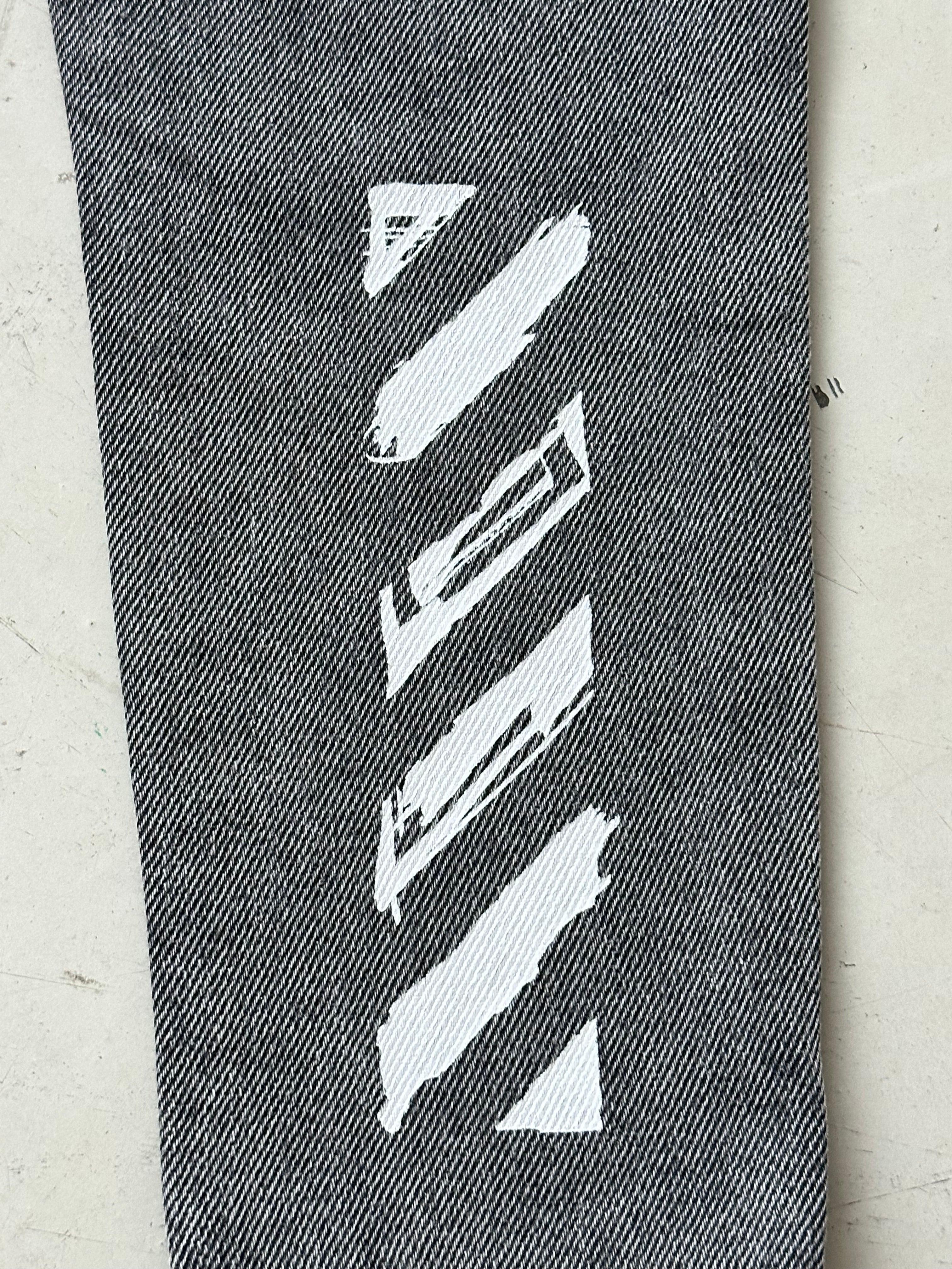 Diagonal Print Jeans