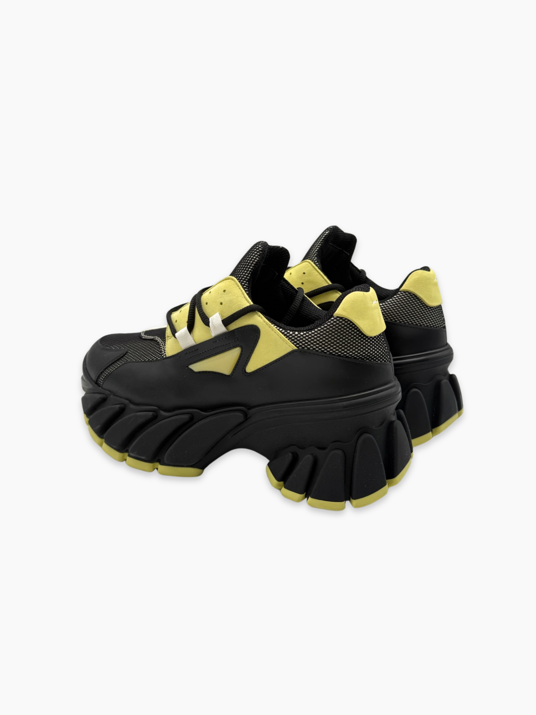 Sneakers Nere Con Dettagli Giallo Fluo