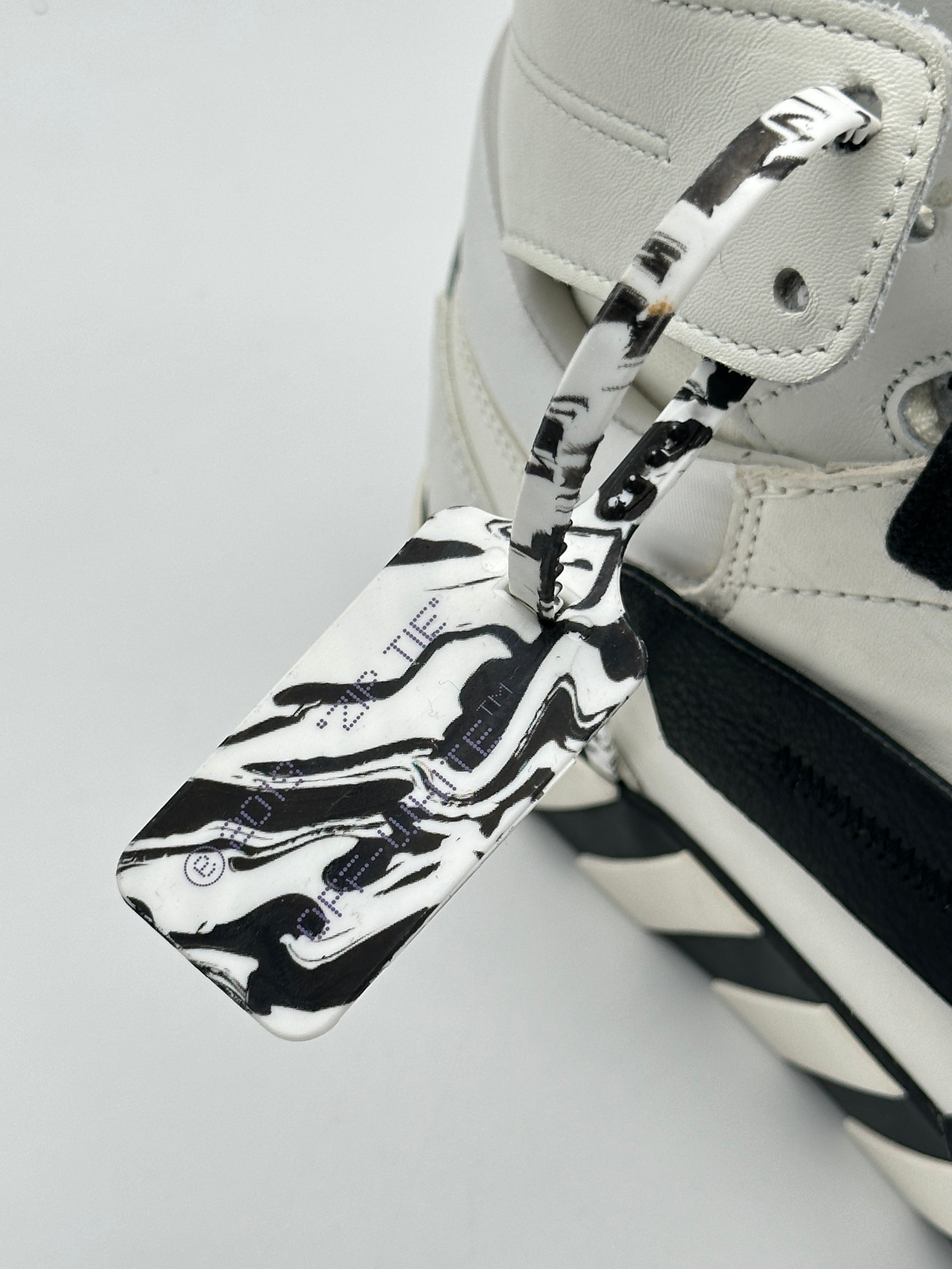 Vulcanized Leather High Sneakers