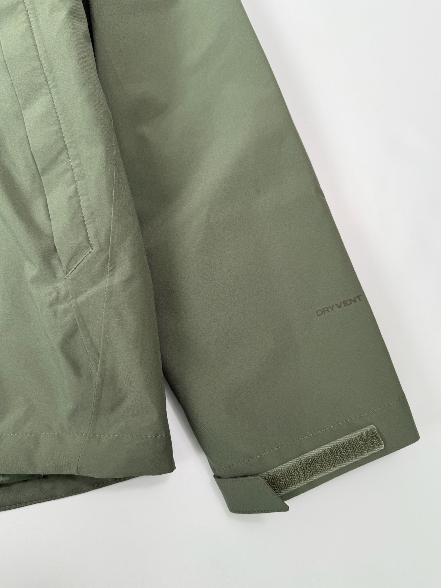 Giacca Impermeabile Verde Con Cappuccio E Logo