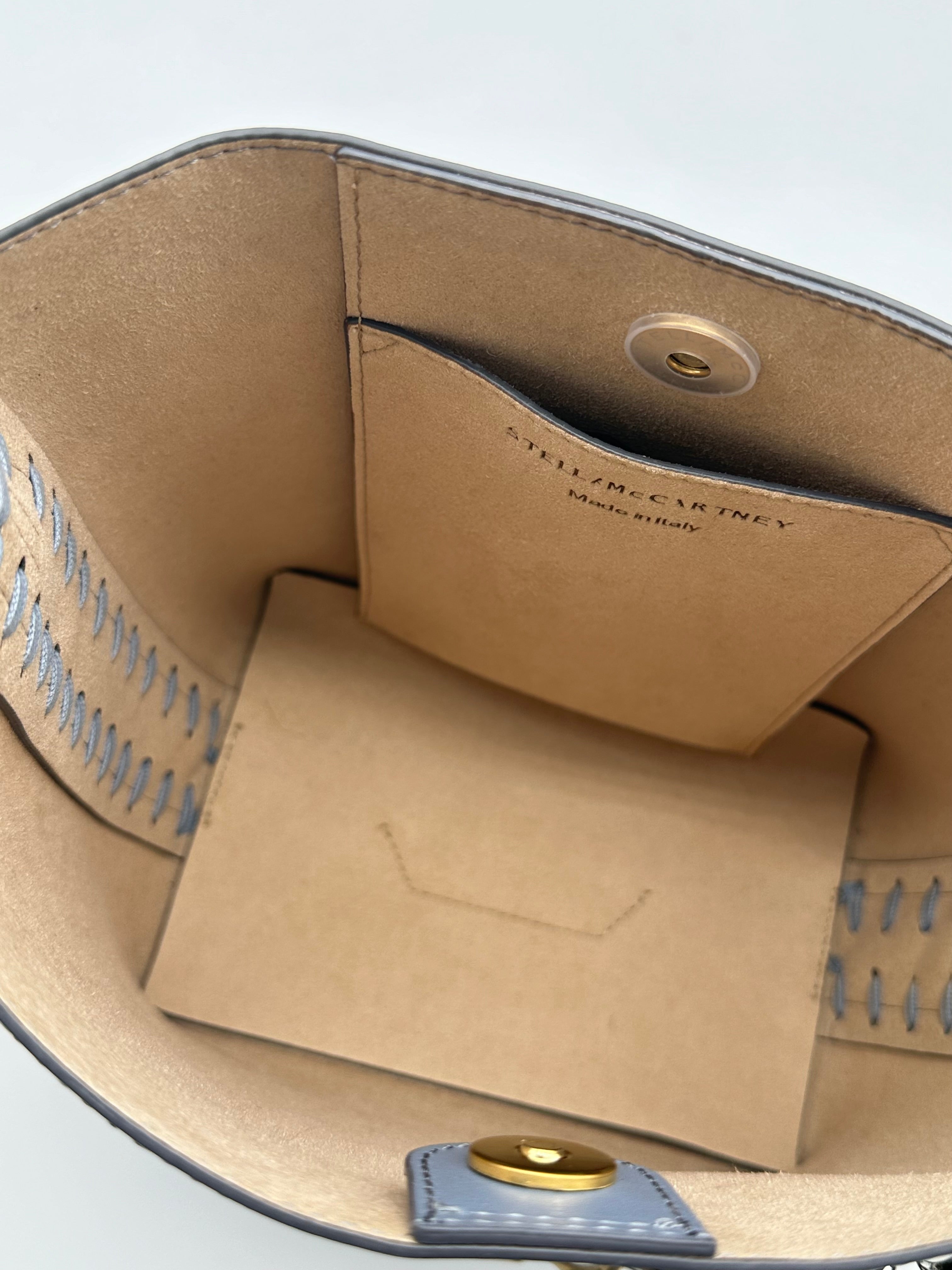 Borsa A Secchiello Frayme Azzurra In Pelle Vegana Con Tracolla