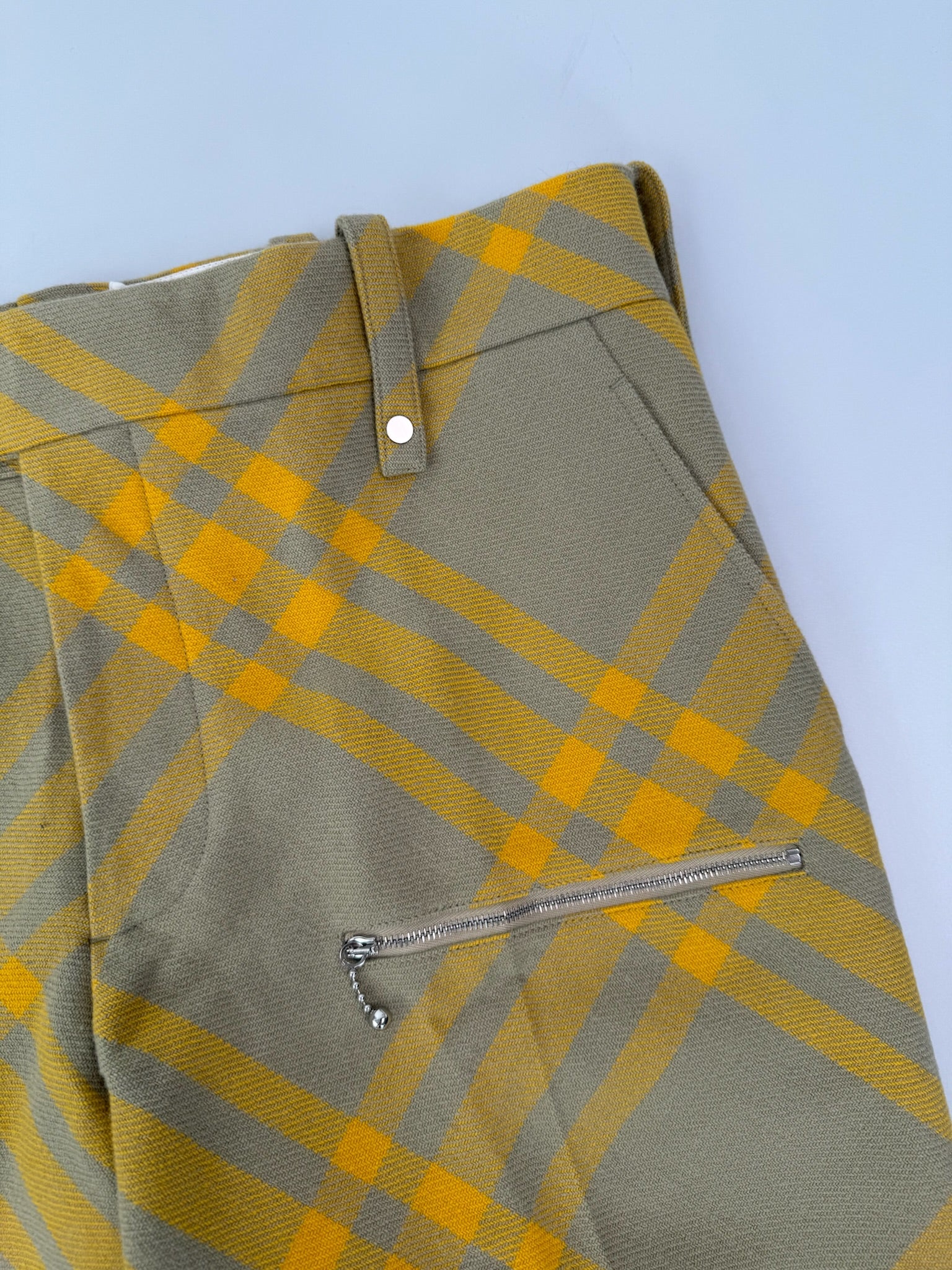 Pantaloni Gialli A Quadri Con Zip