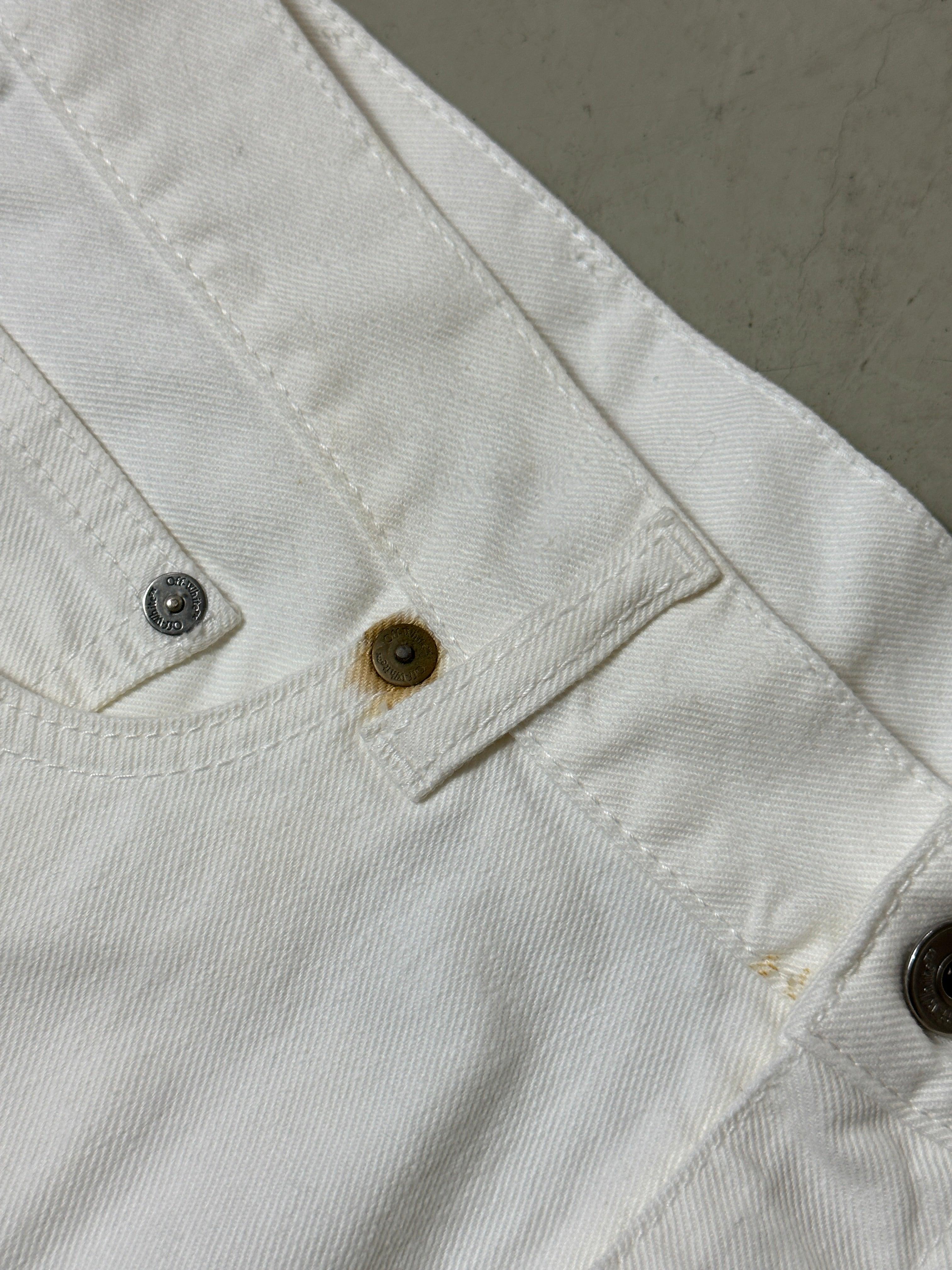 Zipper Detail Jeans