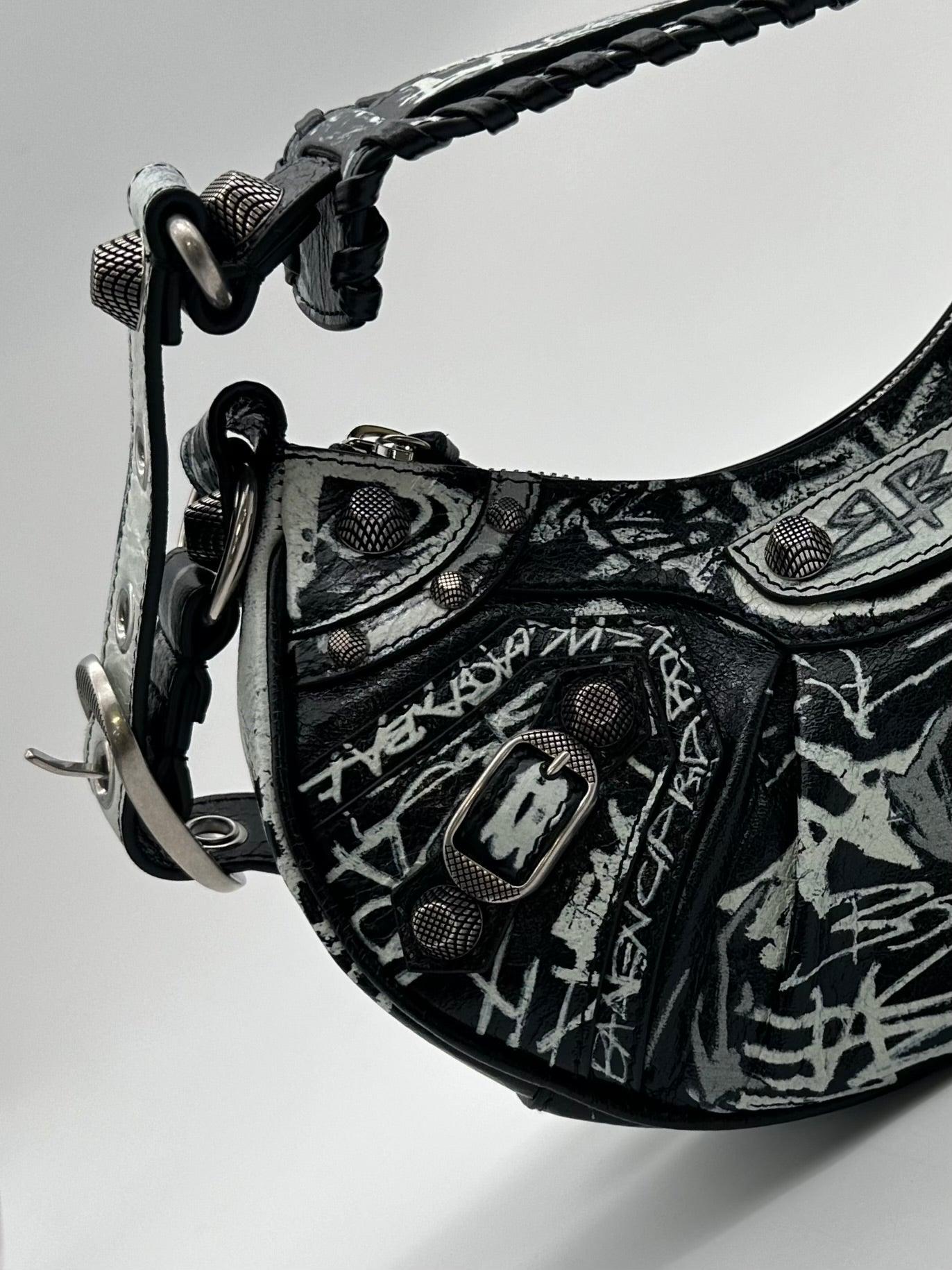 The Cagole Shoulder Bag