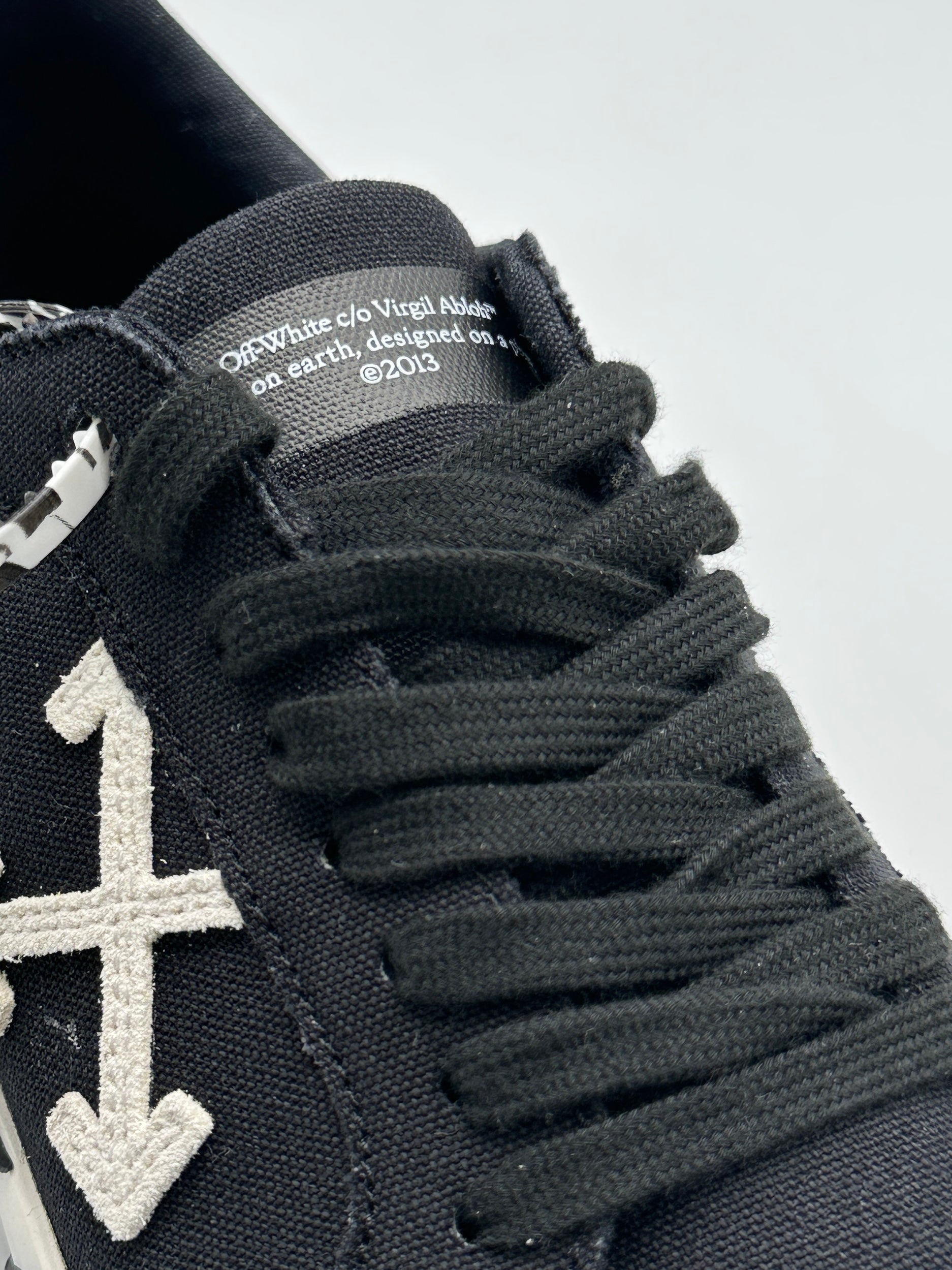 Vulcanized Sneakers Bassa