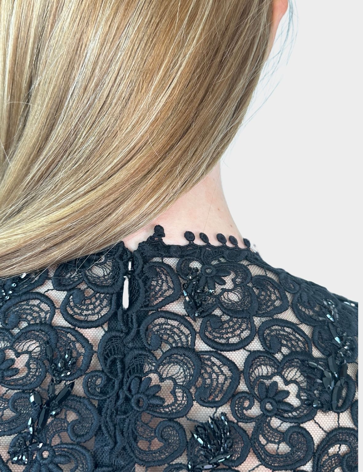 Tuta Nera Elegante In Pizzo