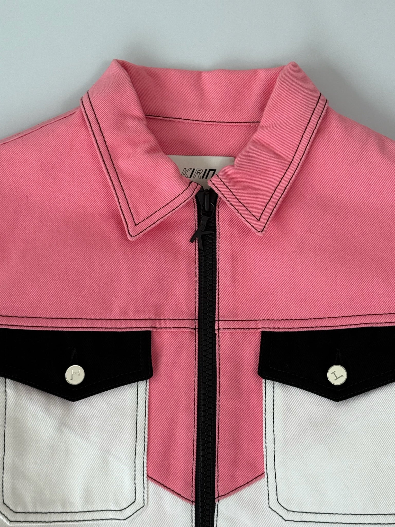 Giacca Denim Rosa, Bianca E Nera Corta Con Zip