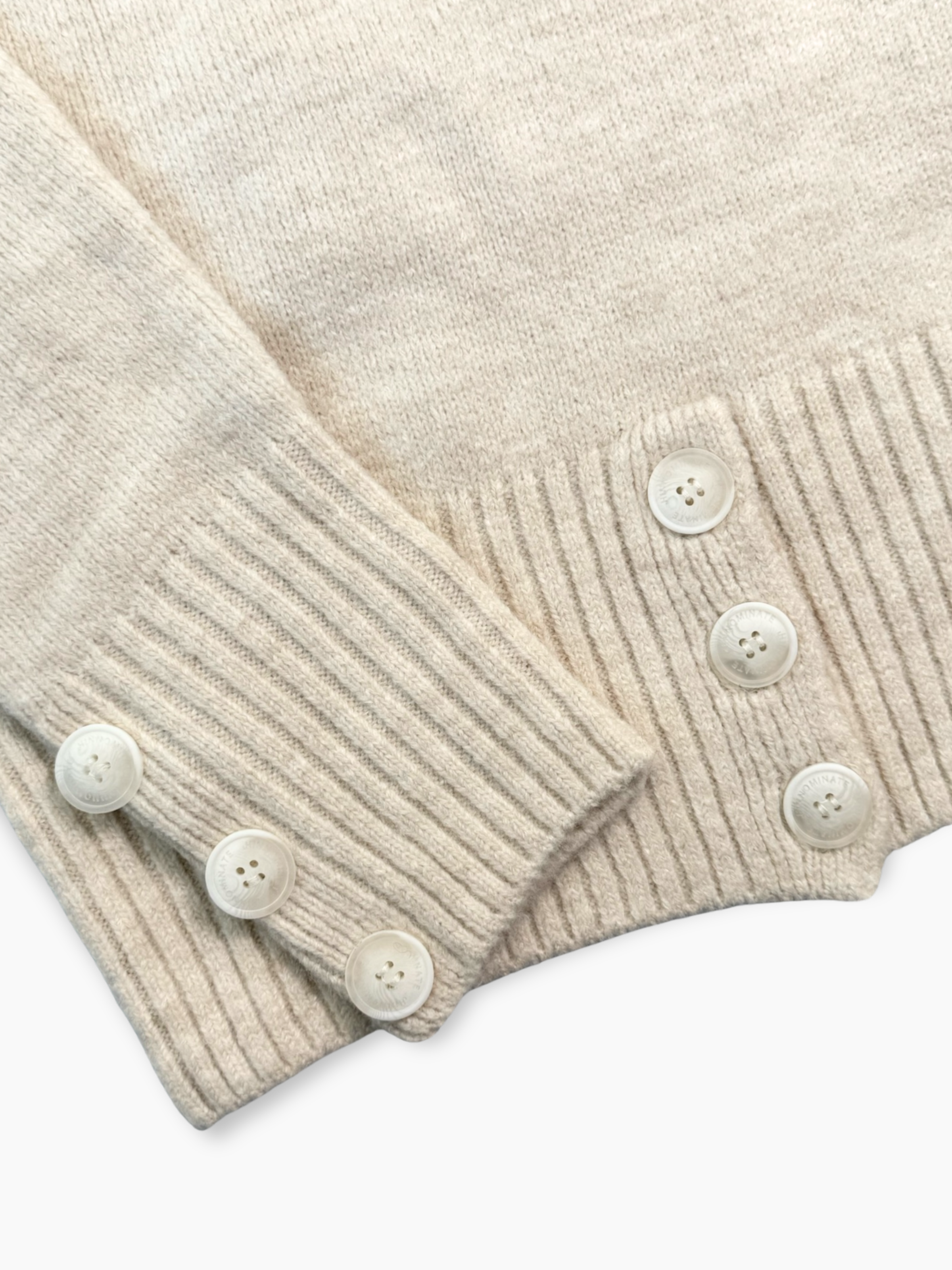 Maglia A Collo Alto Bianca Con Bottoni