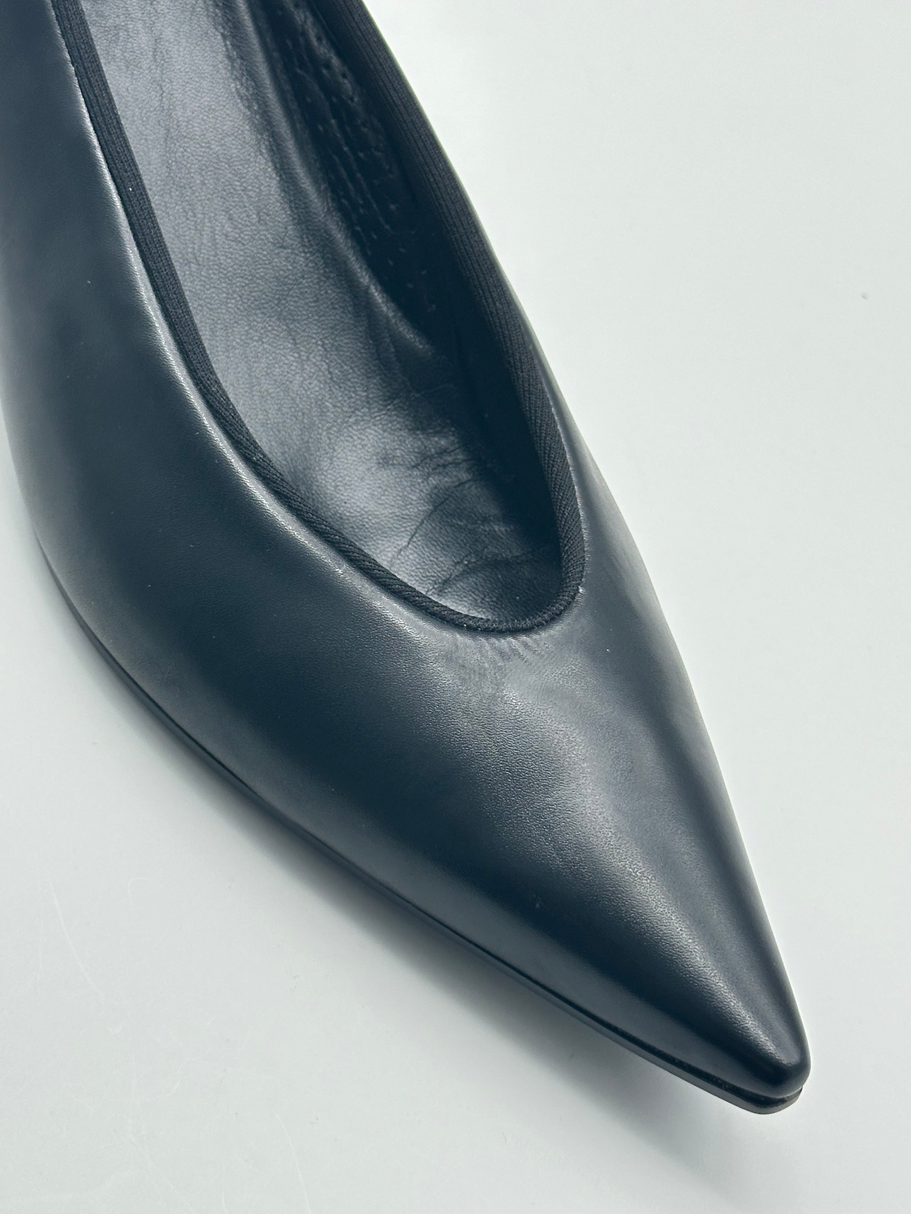 Calf Doll Pumps