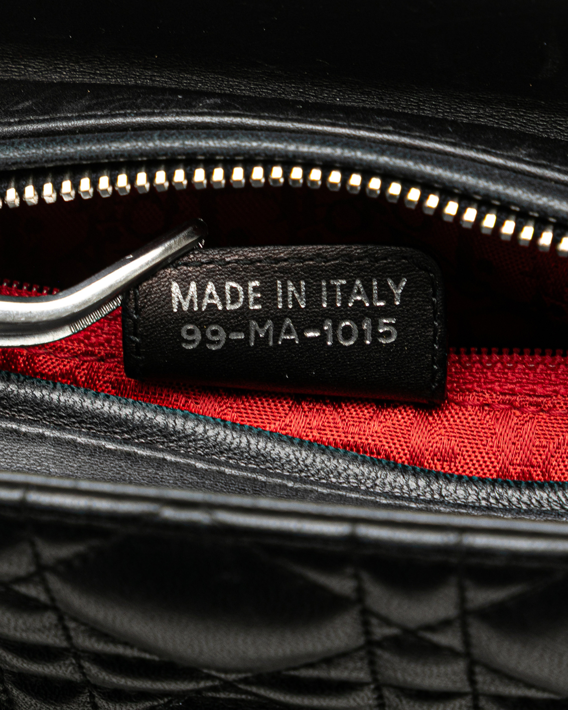 Borsa Lady Dior Nera In Pelle Cannage Con Charm Logo
