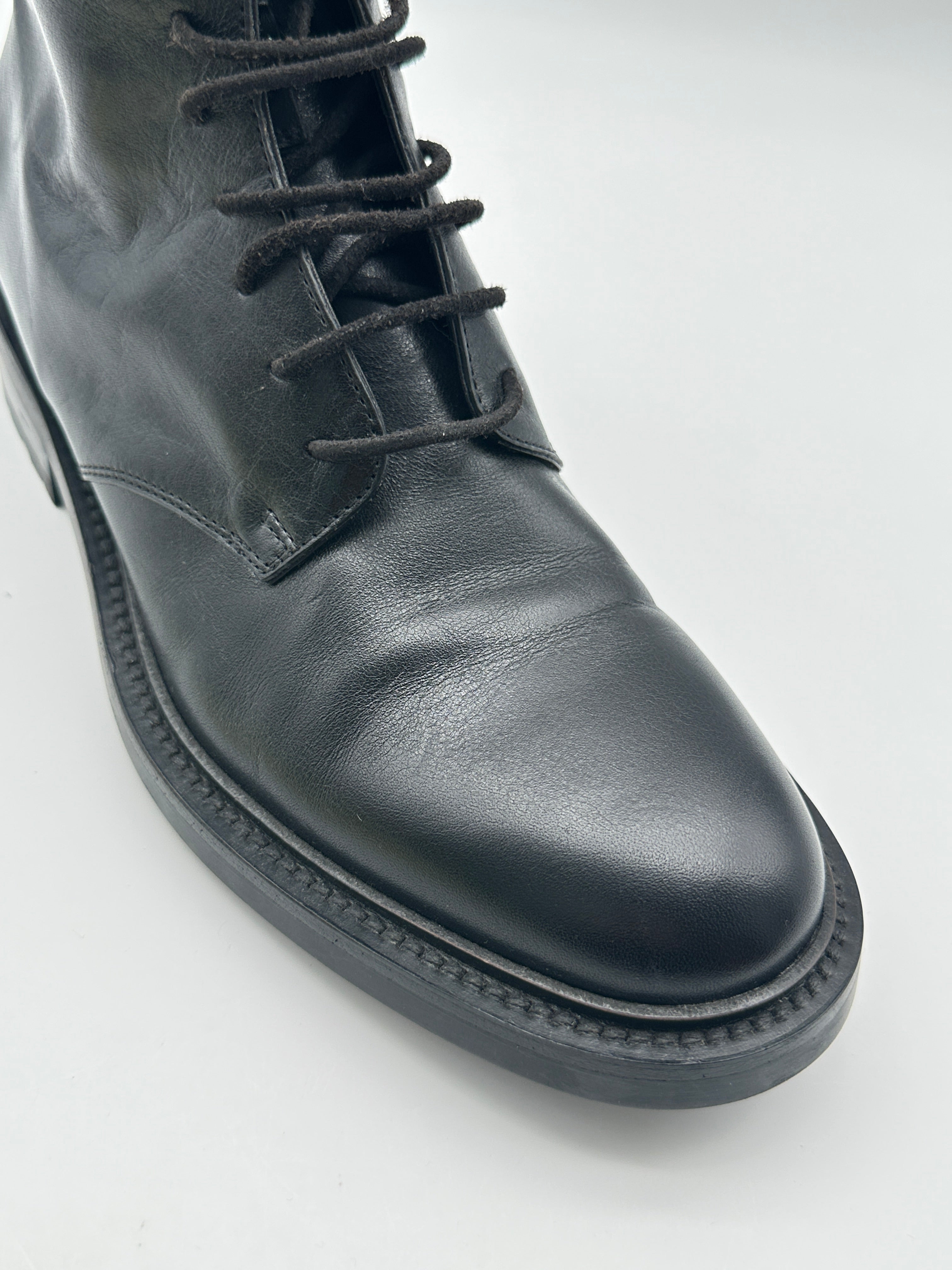 Stivaletto Stringato
