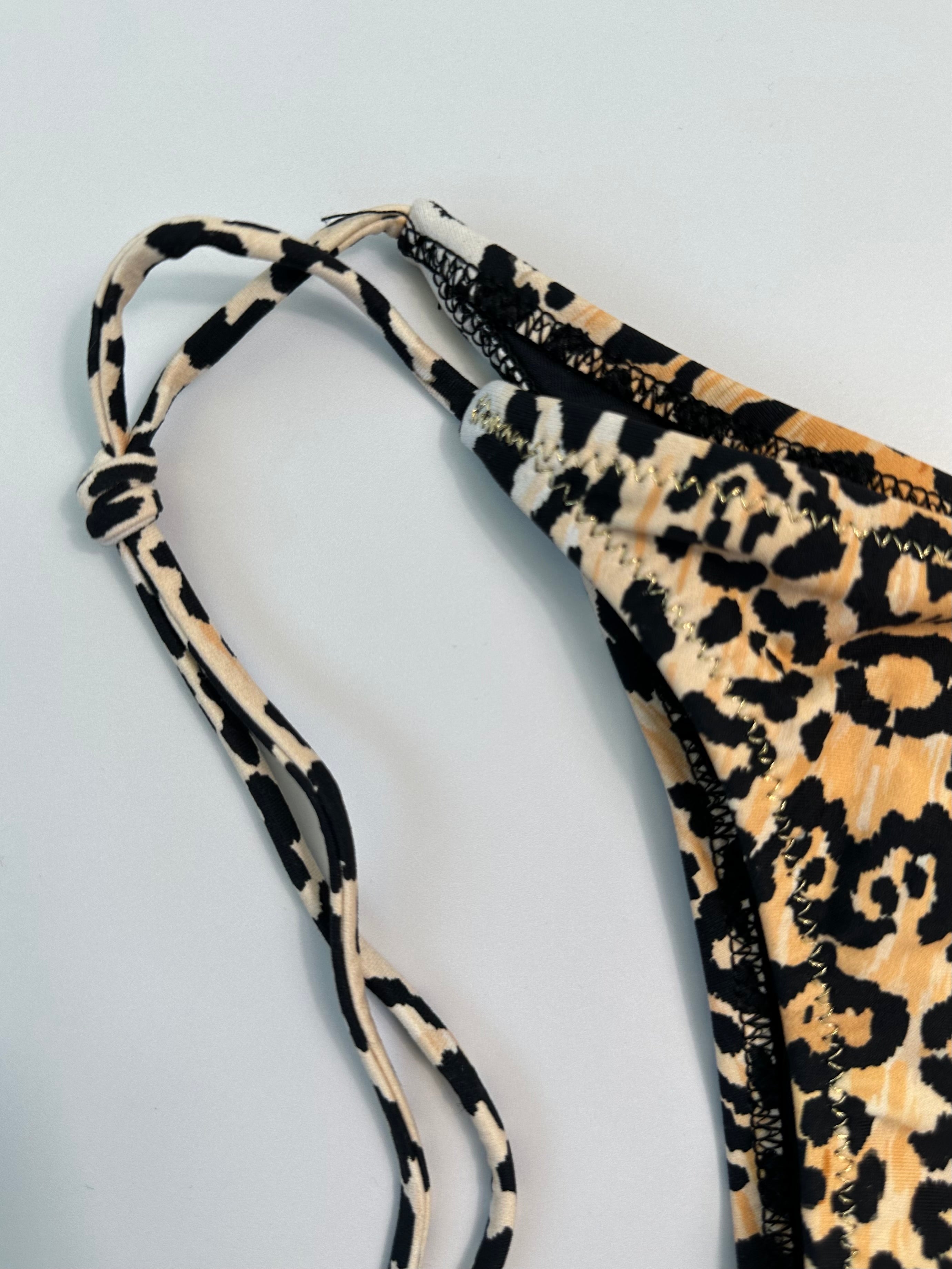 Bikini Love Triangle Due Pezzi