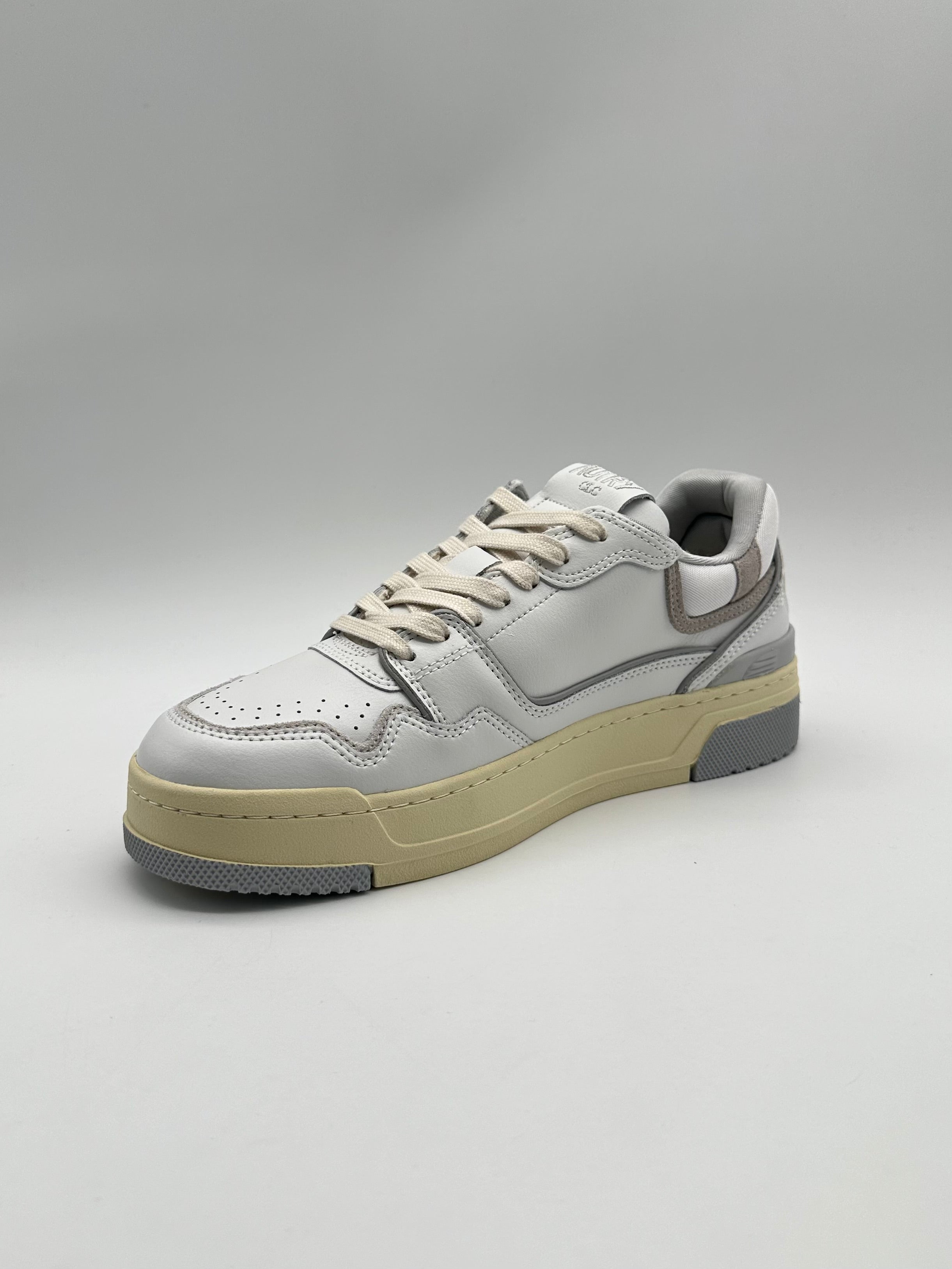 CLC Low Sneakers