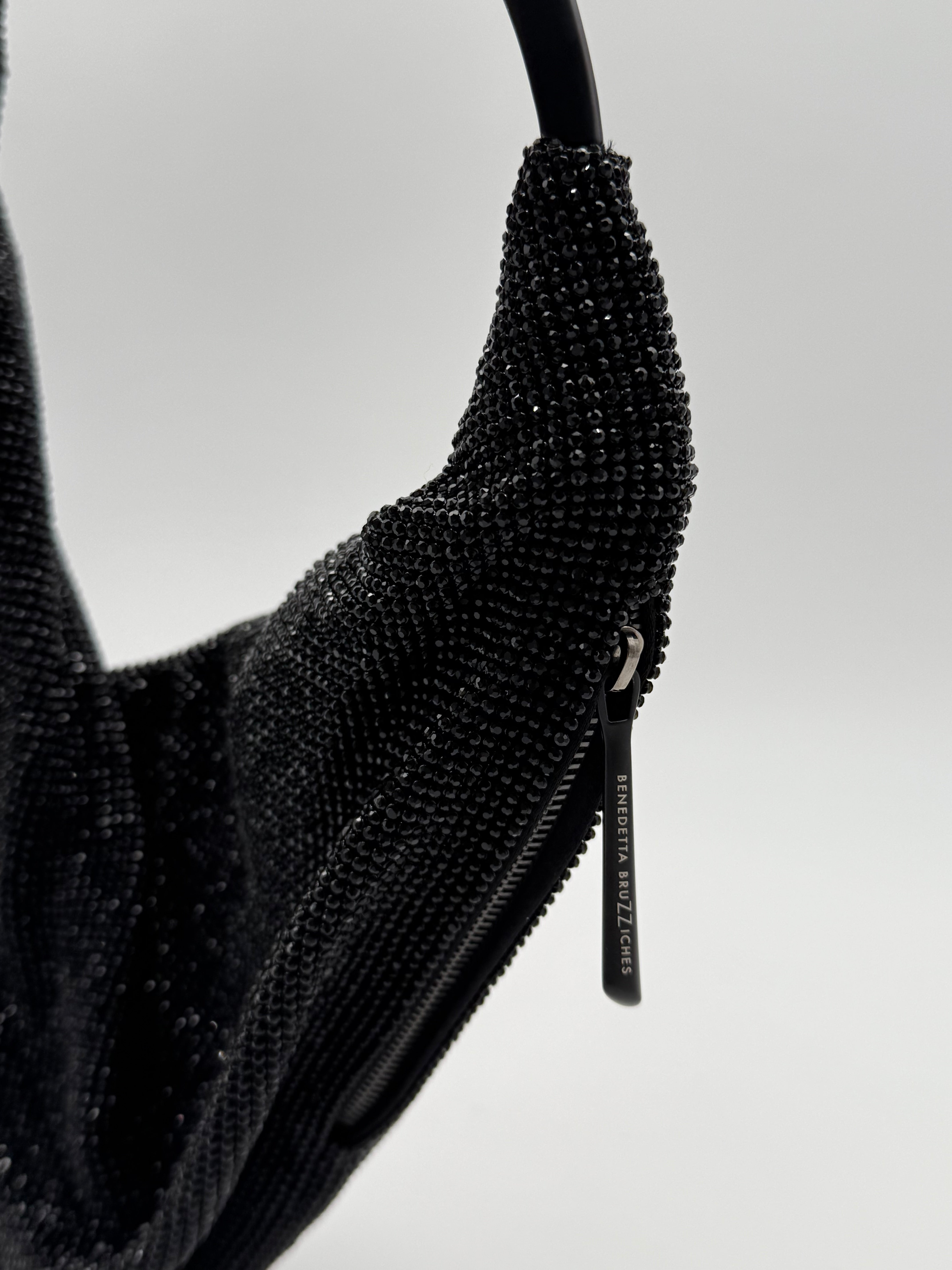 Ursolina James Bond Jet Black