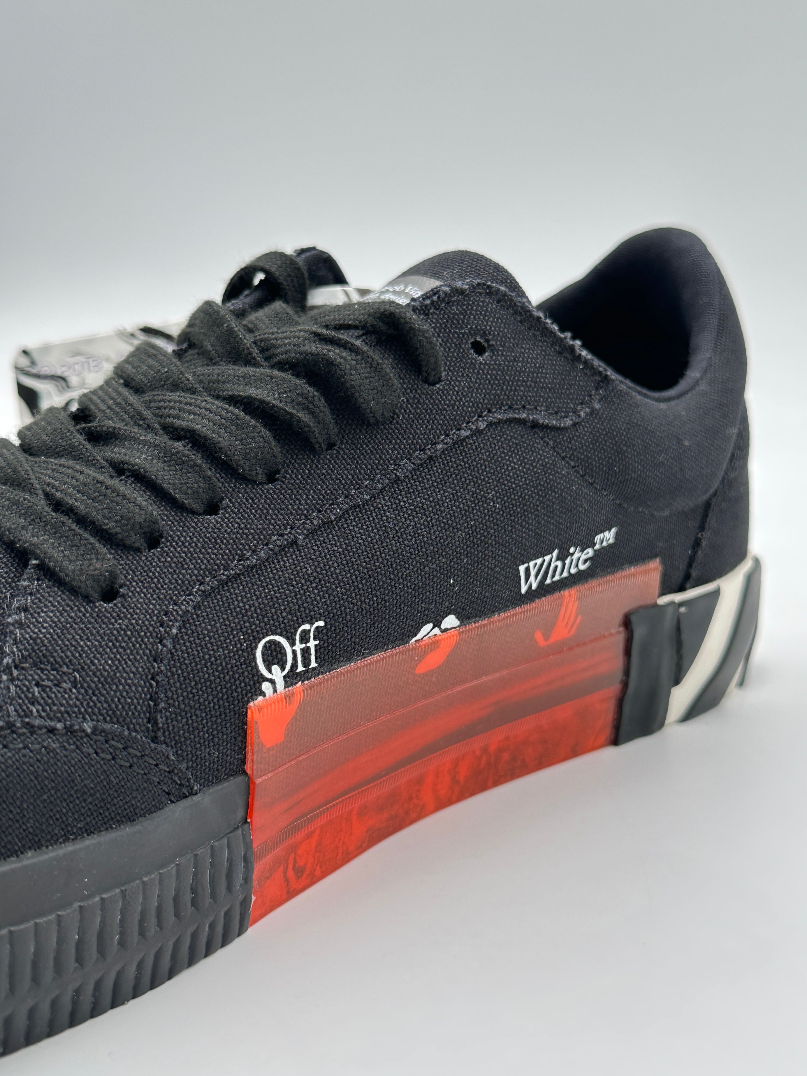 Vulcanized Sneakers Bassa