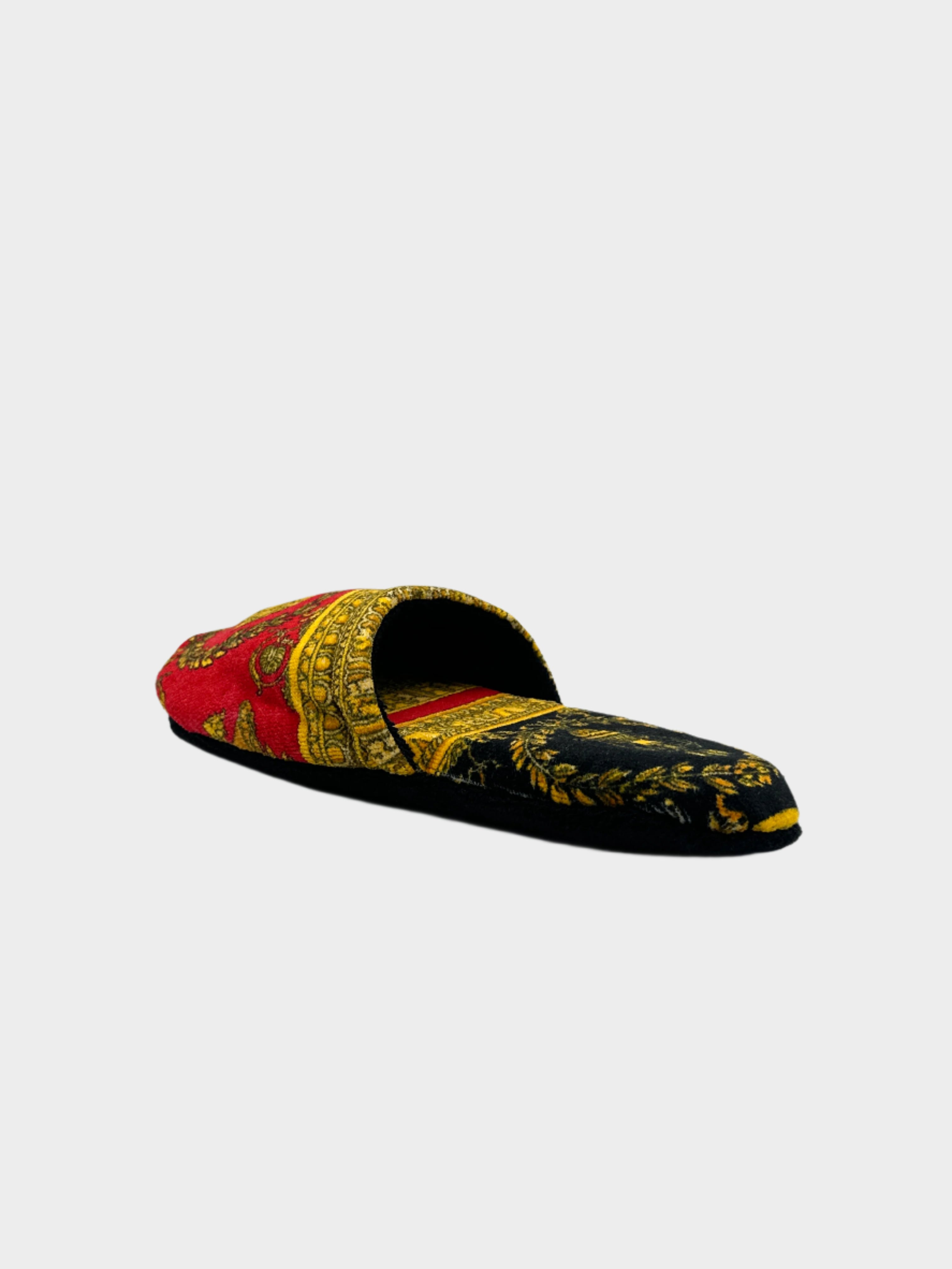 Sponge Slippers With Baroque Pattern