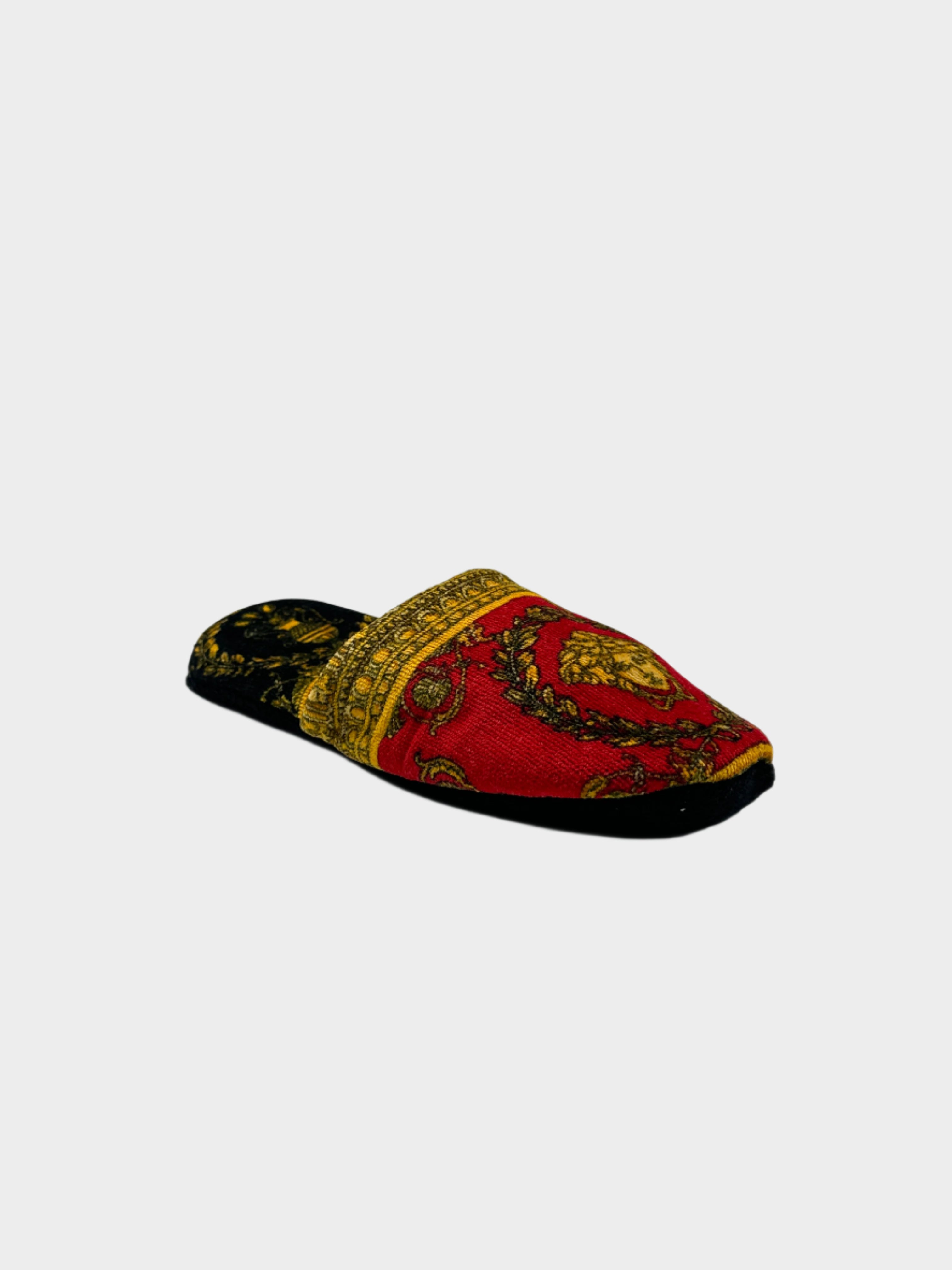 Sponge Slippers With Baroque Pattern