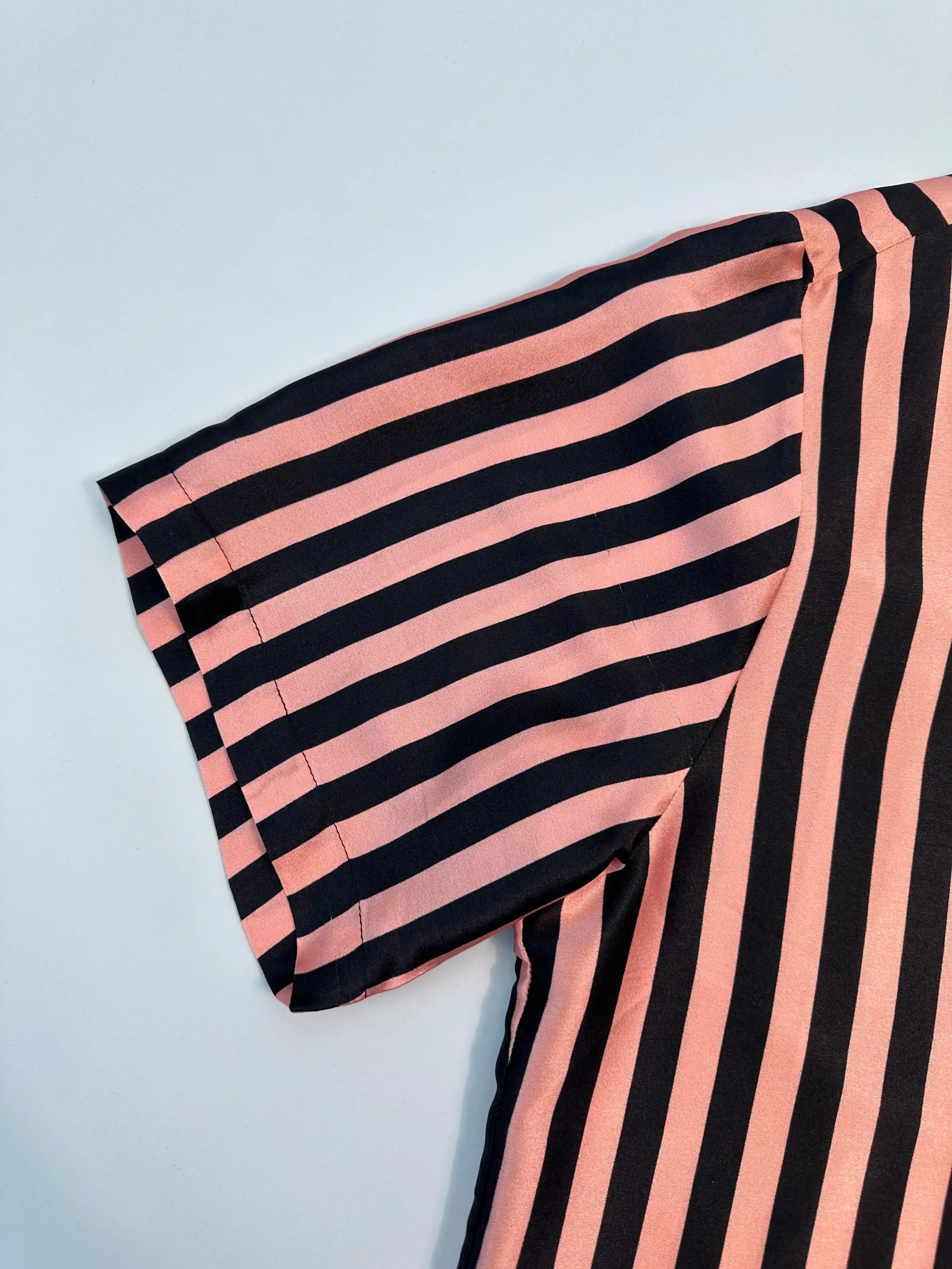 Camicia a Righe Verticali Rosa E Nere