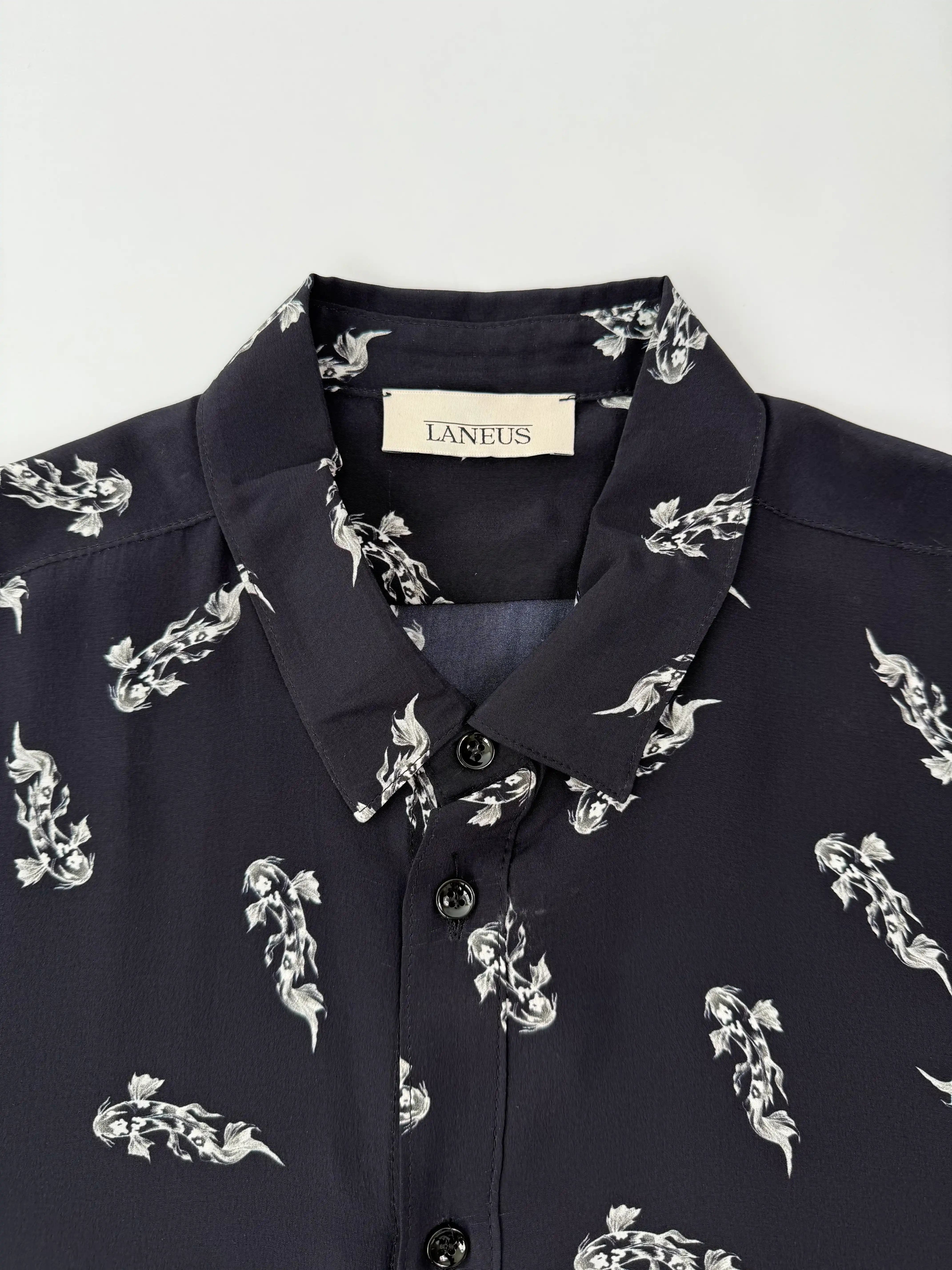 Camicia In Seta Nera Con Stampa Pesci Bianchi
