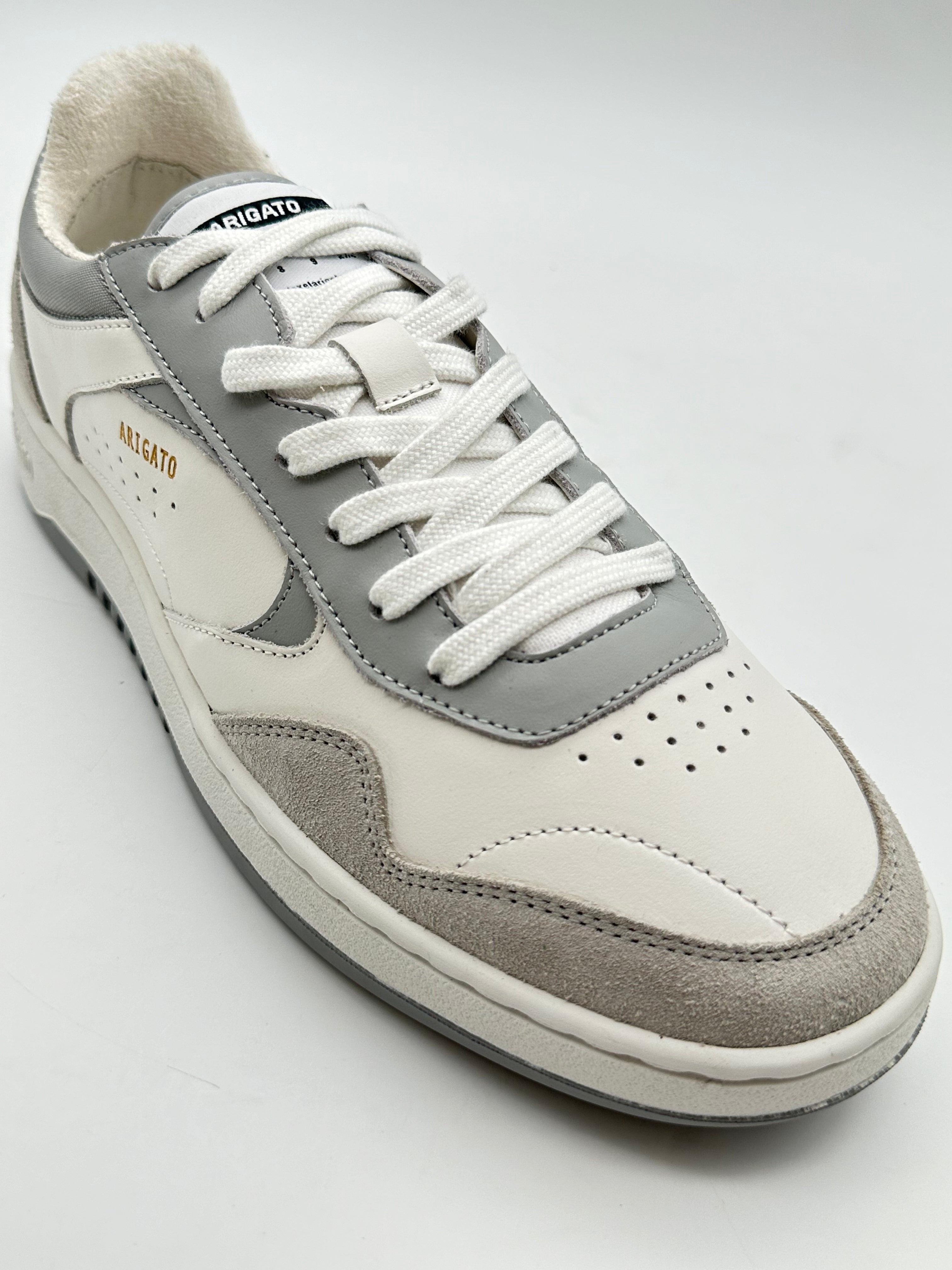 Low Sneakers