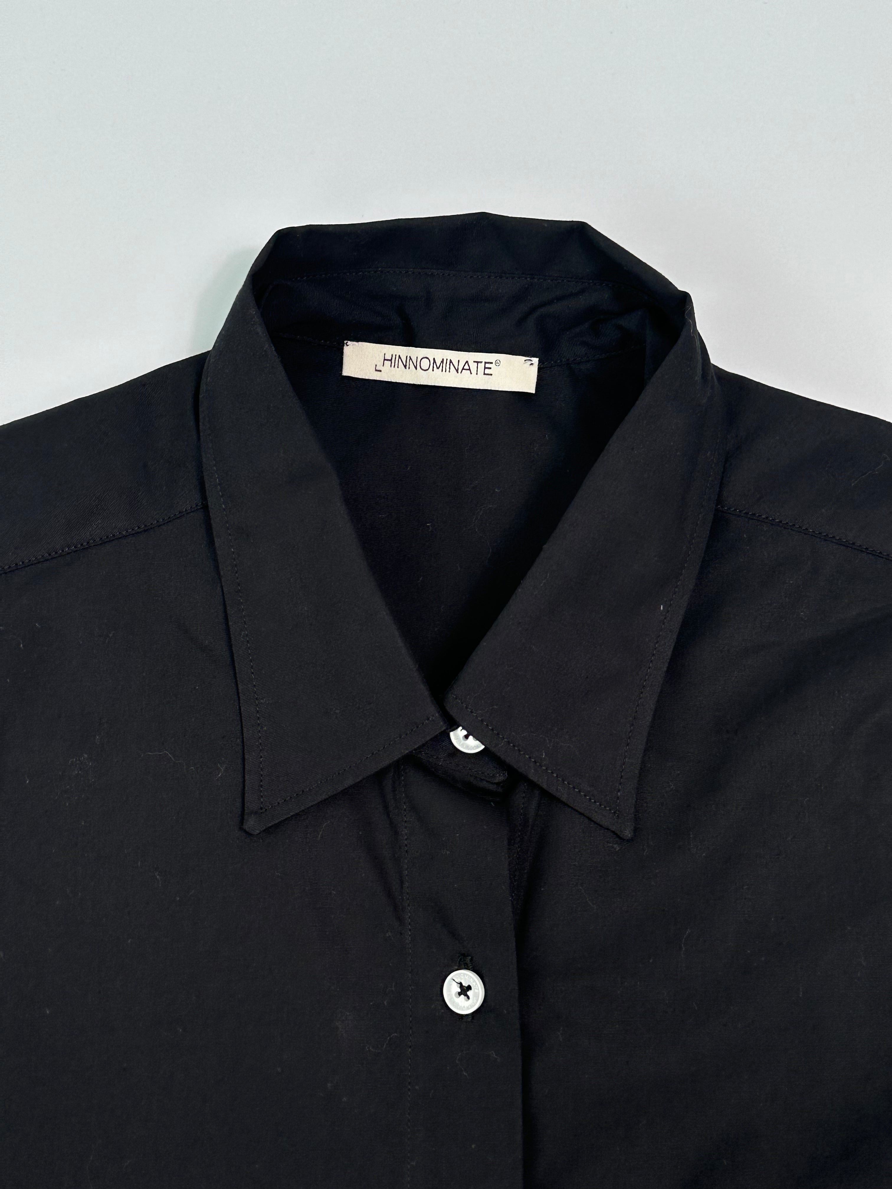 Camicia Over In Cotone Nero Con Etichetta Sul Polso