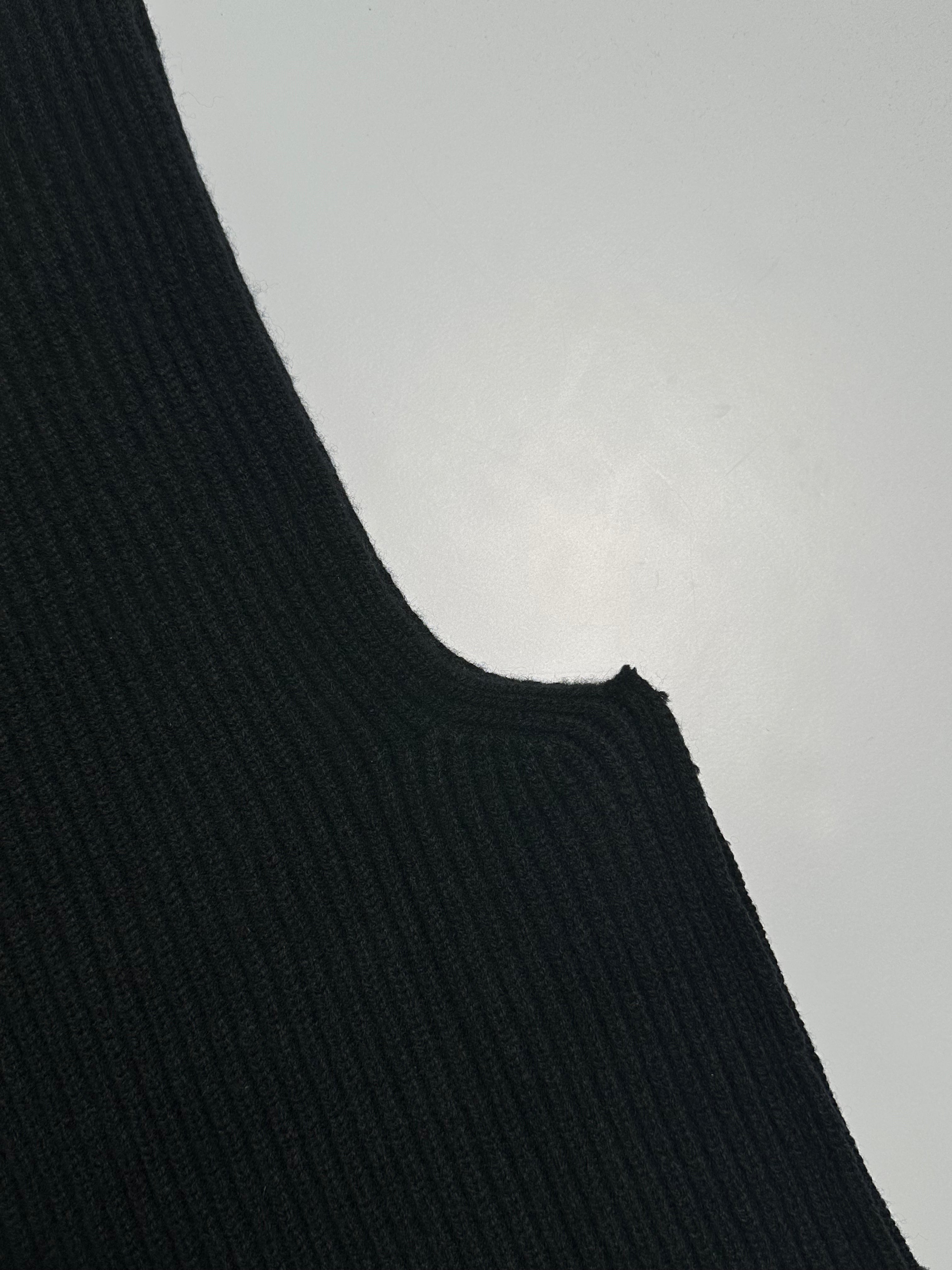 Maglione Gilet Nero In Lana Vergine Con Cucitura A Vista