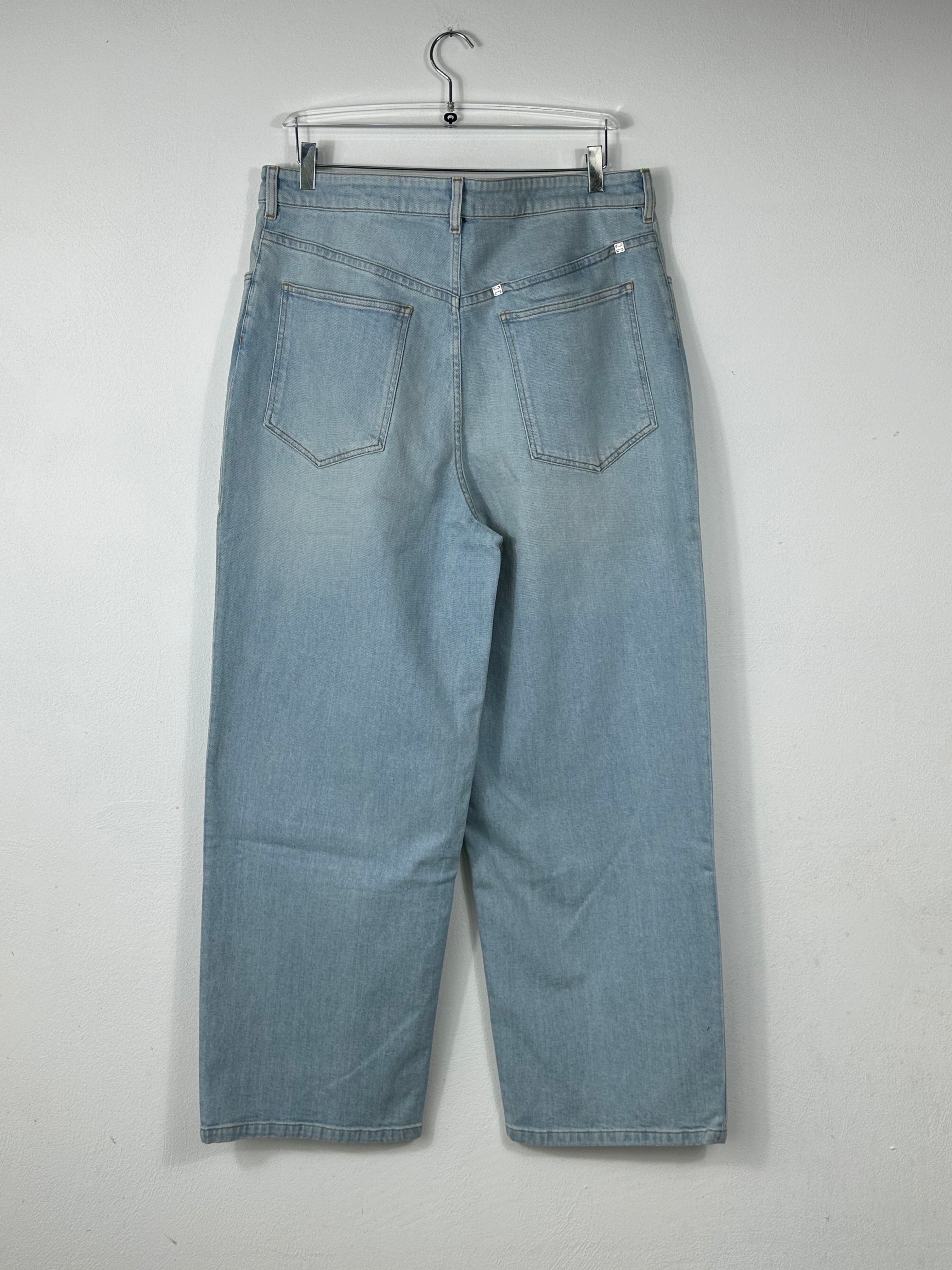 Oversized Straight Jeans