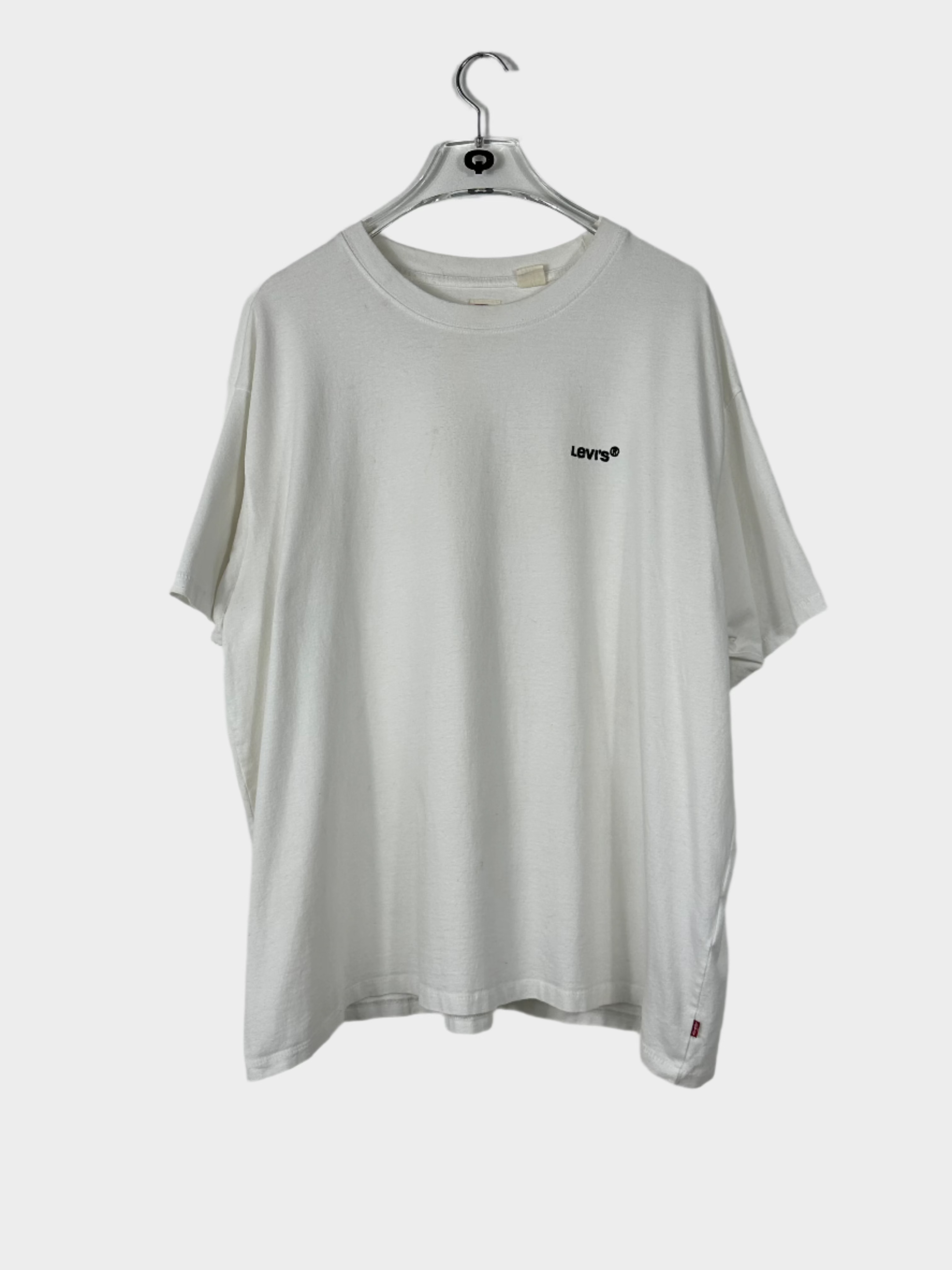 T-shirt logo