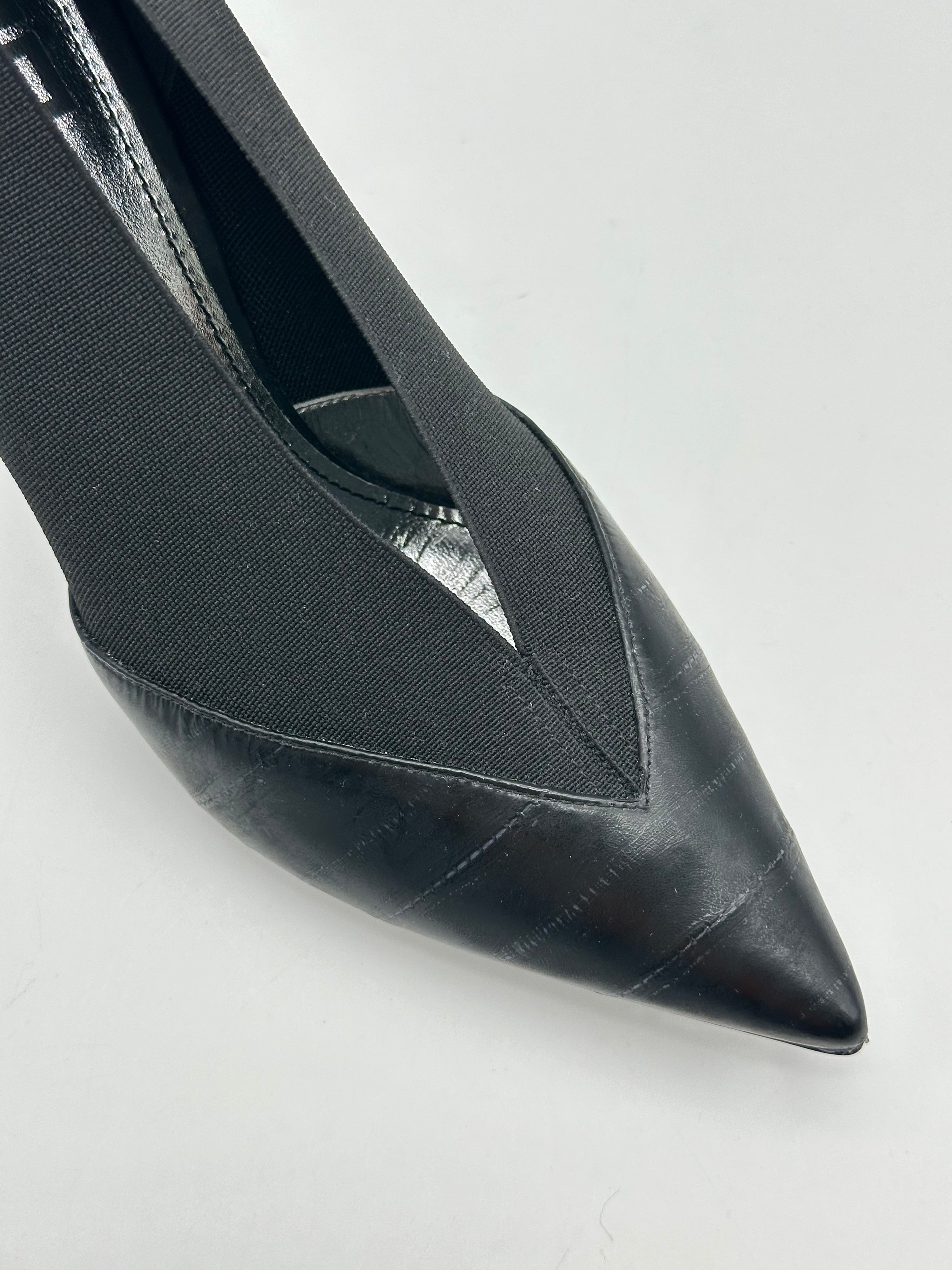 Décolleté Nera In Pelle E Tessuto Givenchy