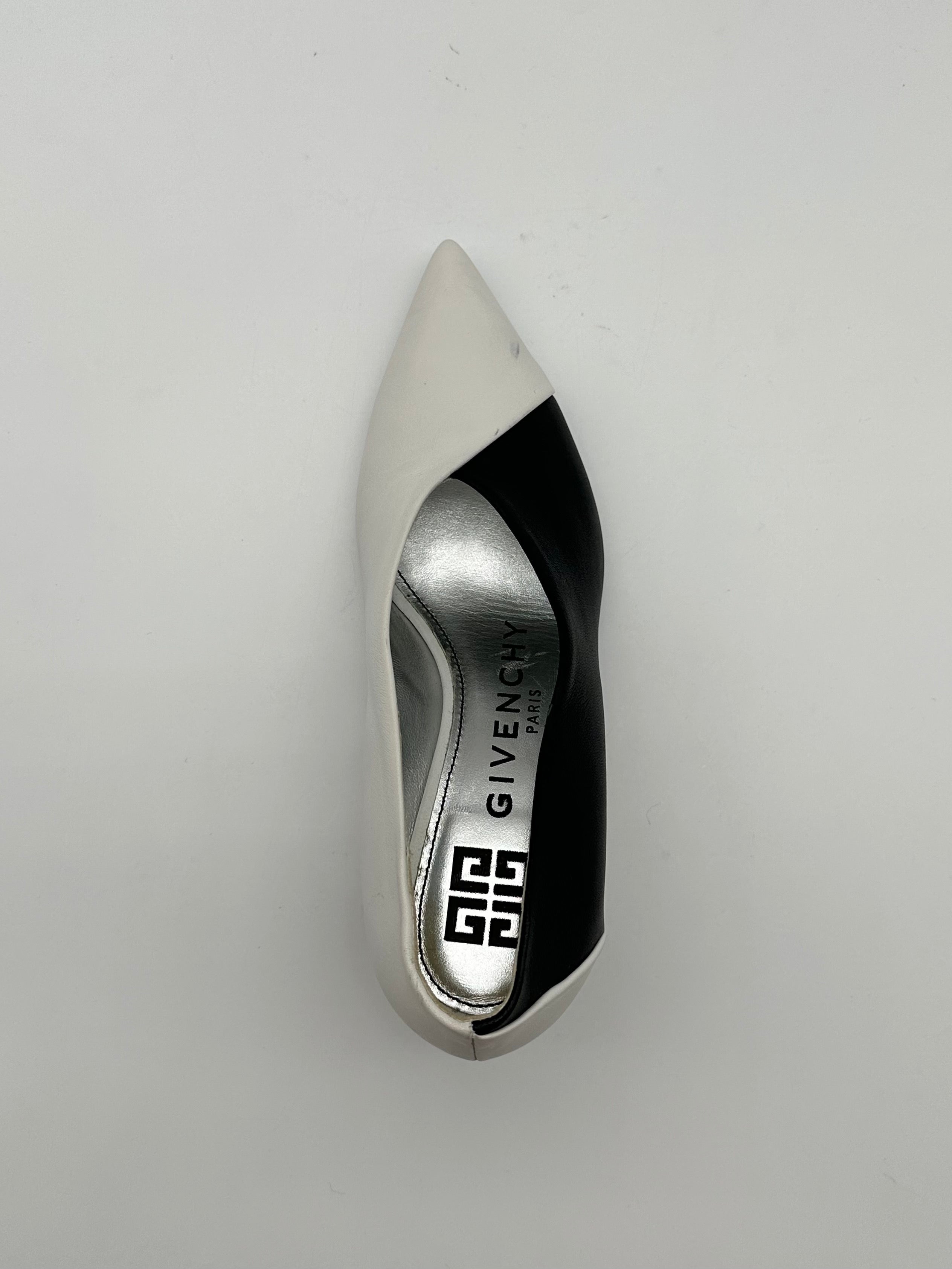 Two-tone Leather Pumps With Medium Spool Heel