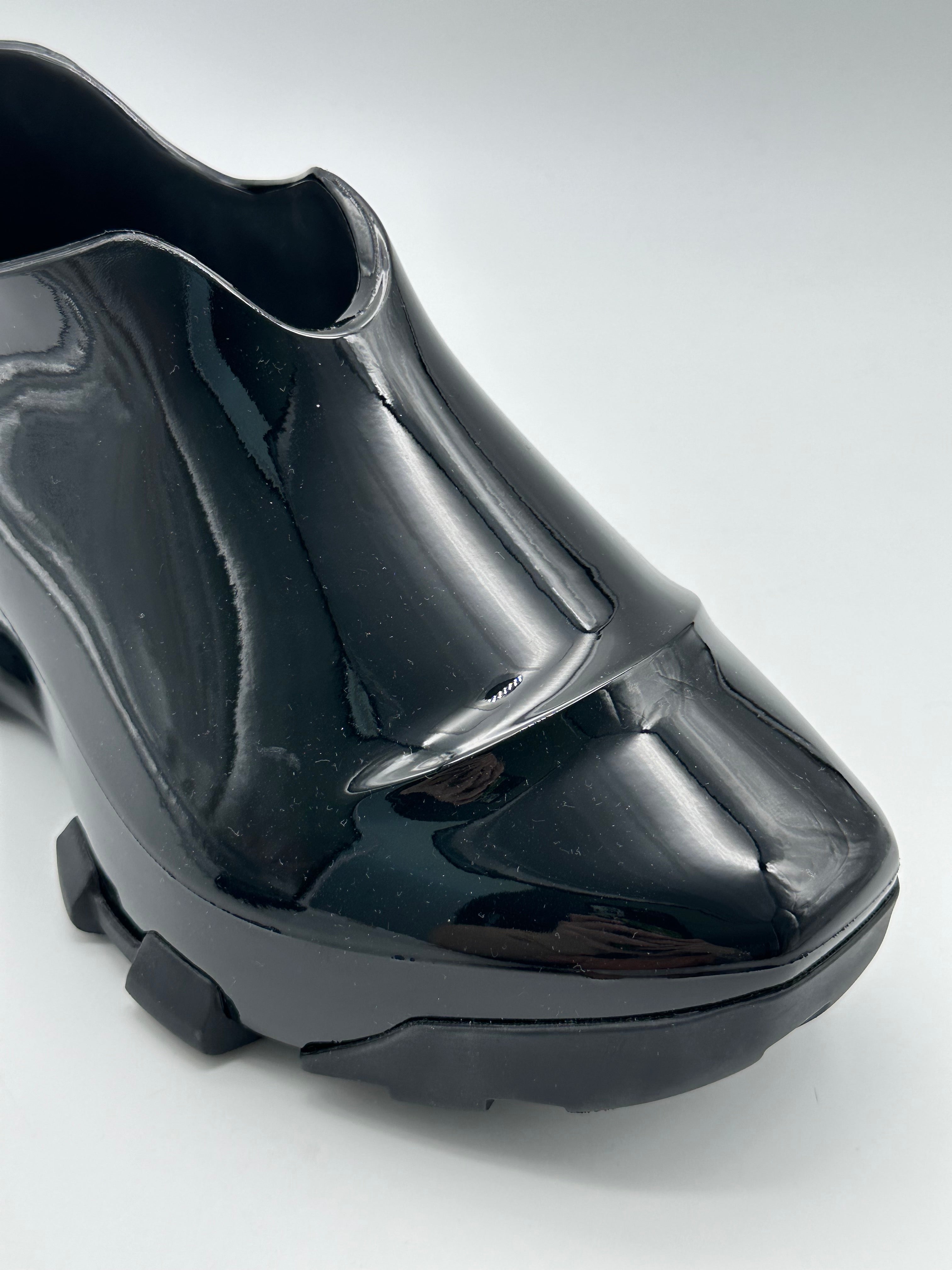 Monumental Mallow Black Rubber Sneakers