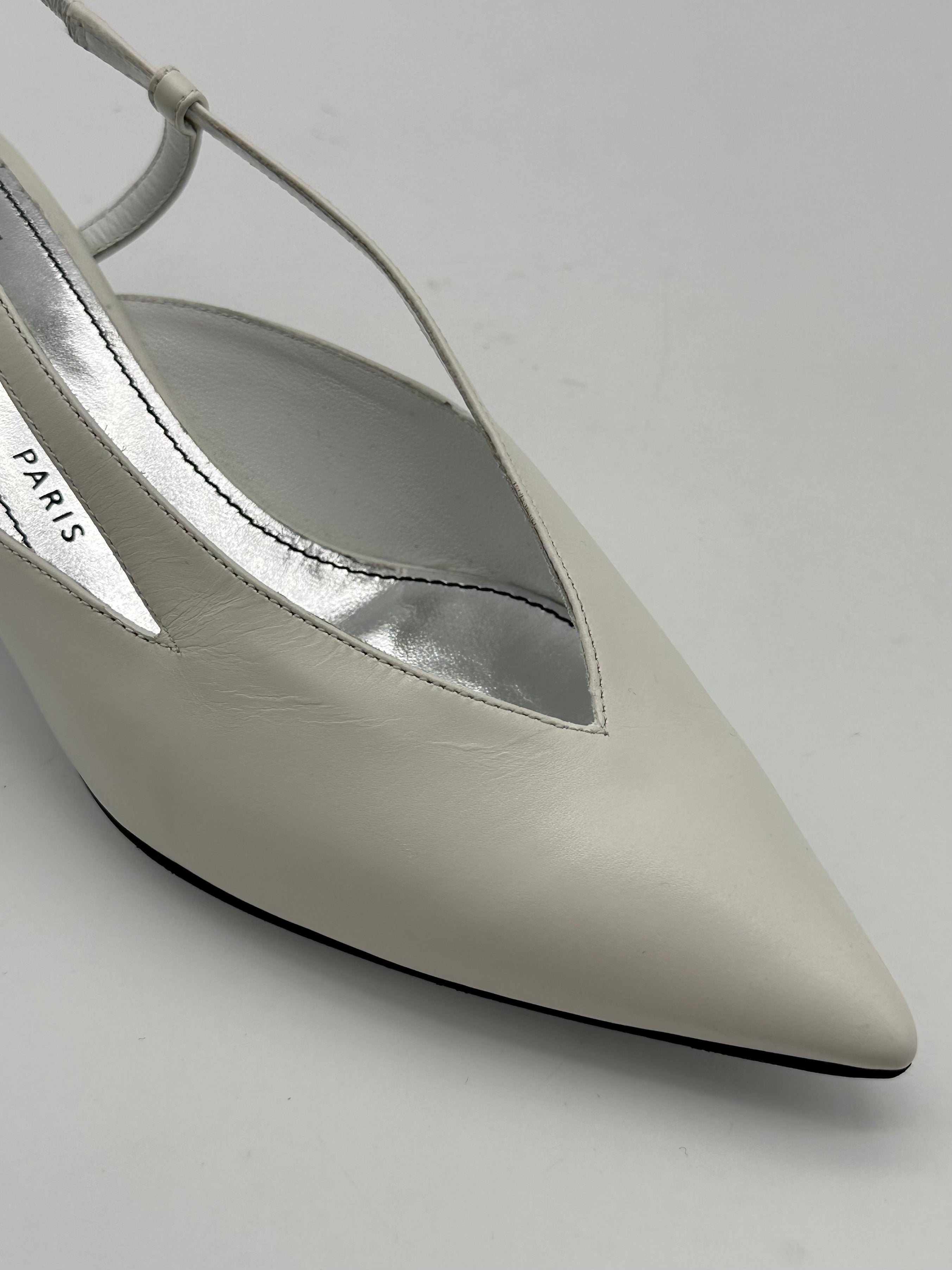 Décolleté Slingback Bianco Latte Con Tacco Basso