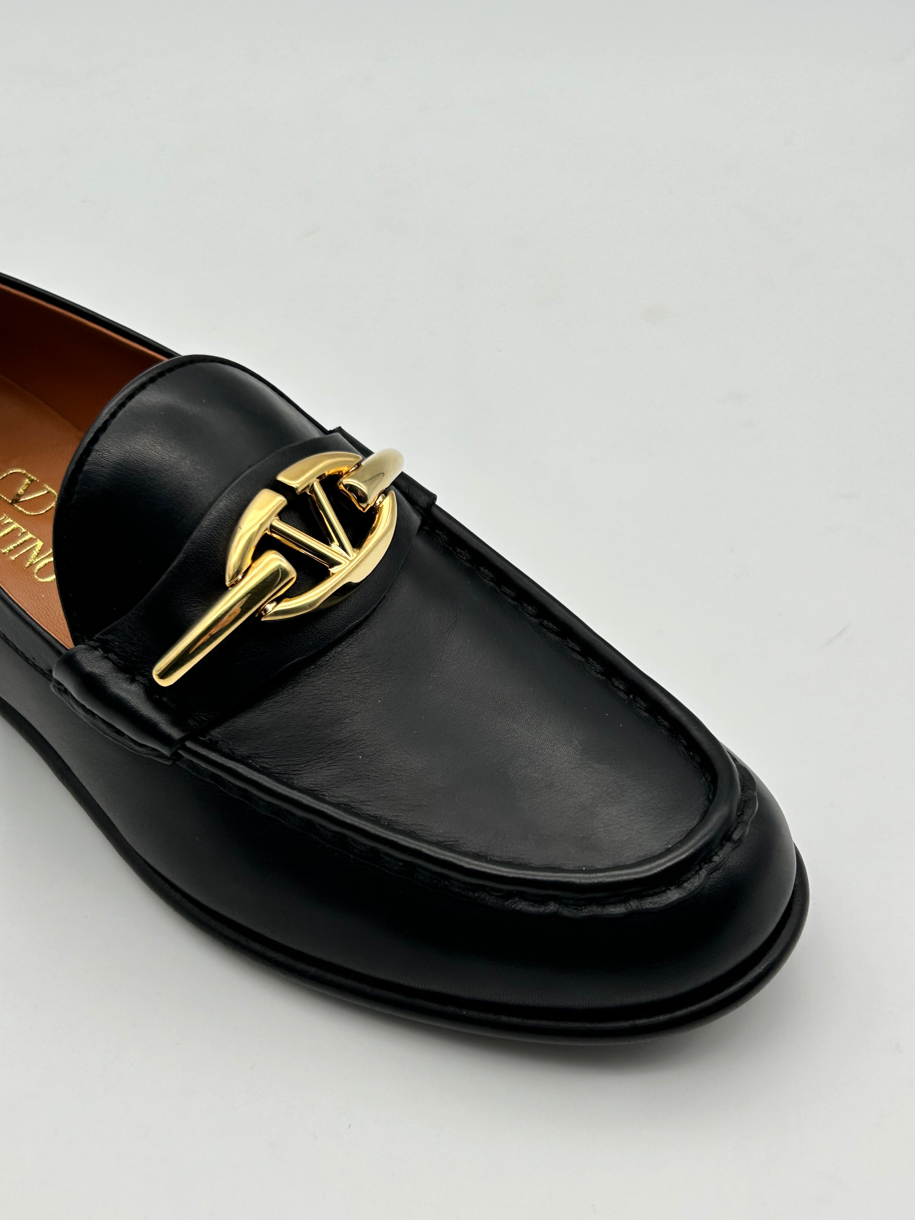 VLogo Loafers