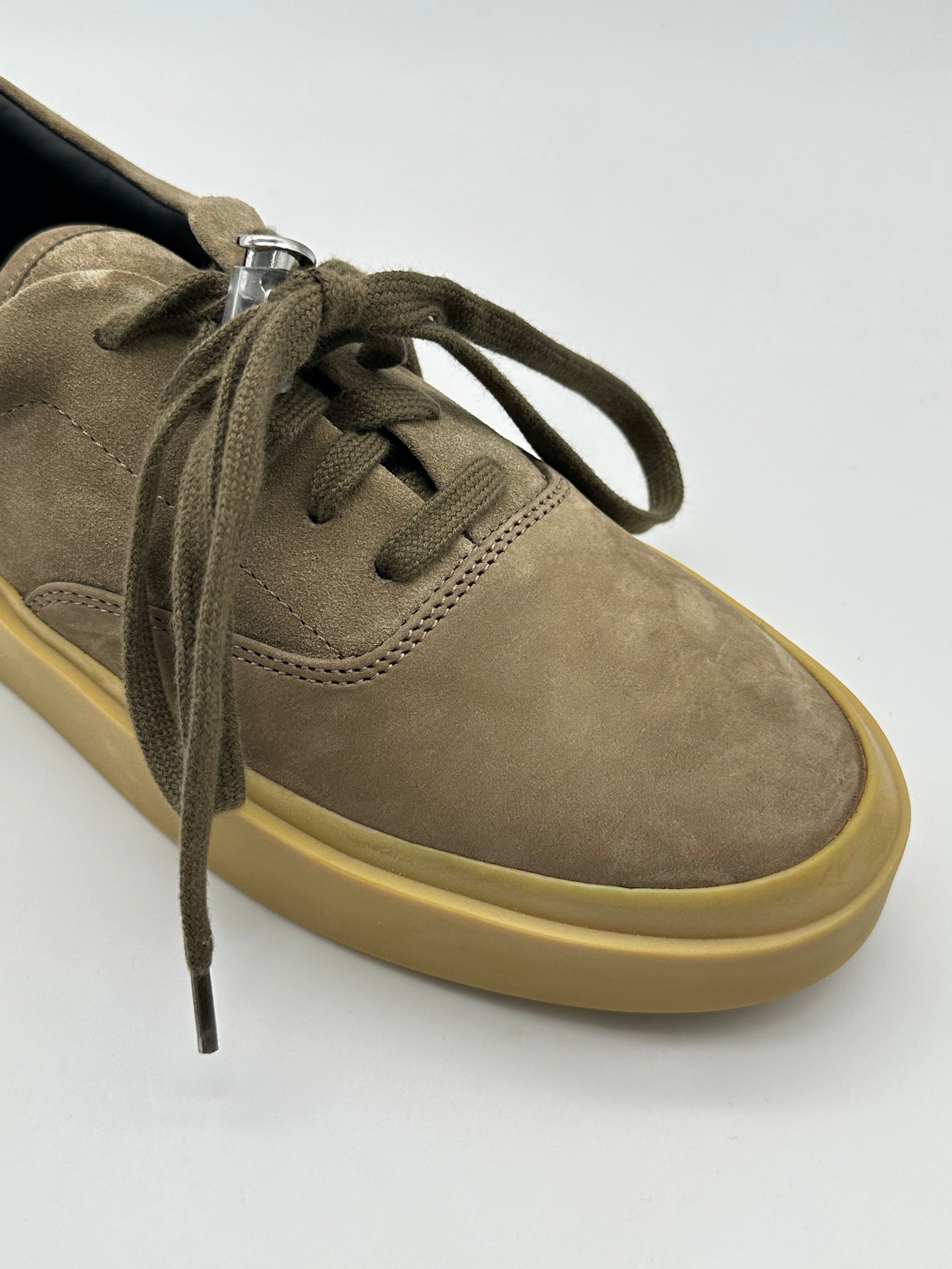101 Lace Up Sneaker Taupe In Suede Con Suola Alta