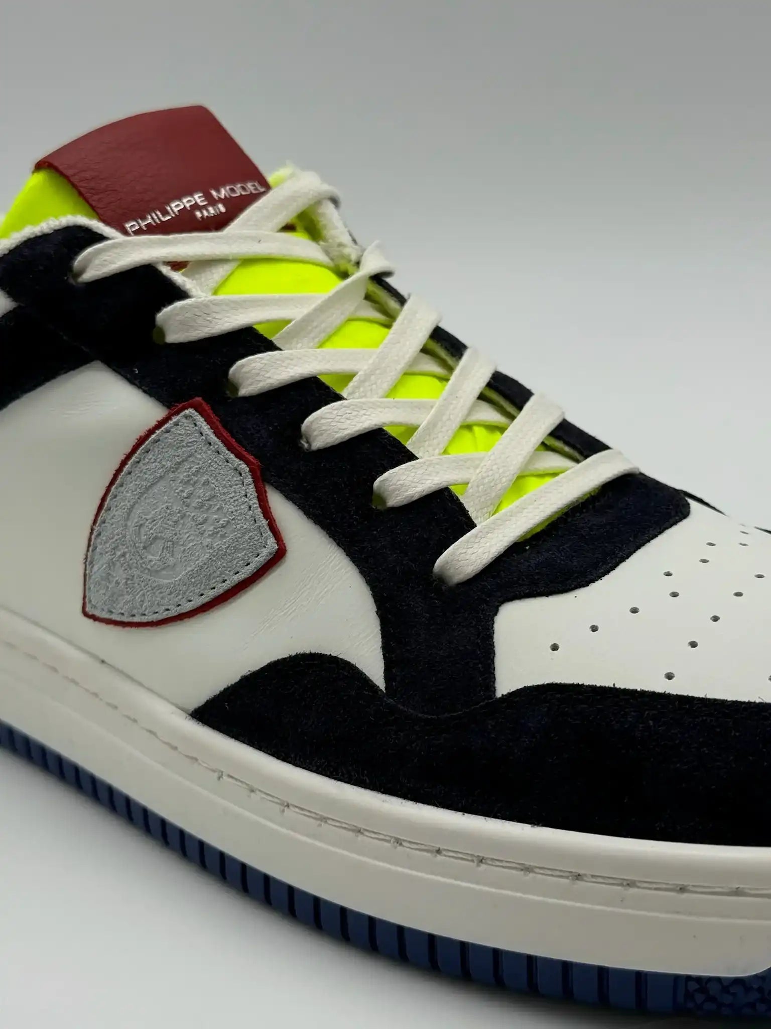 Sneakers Lyon Low Man White
