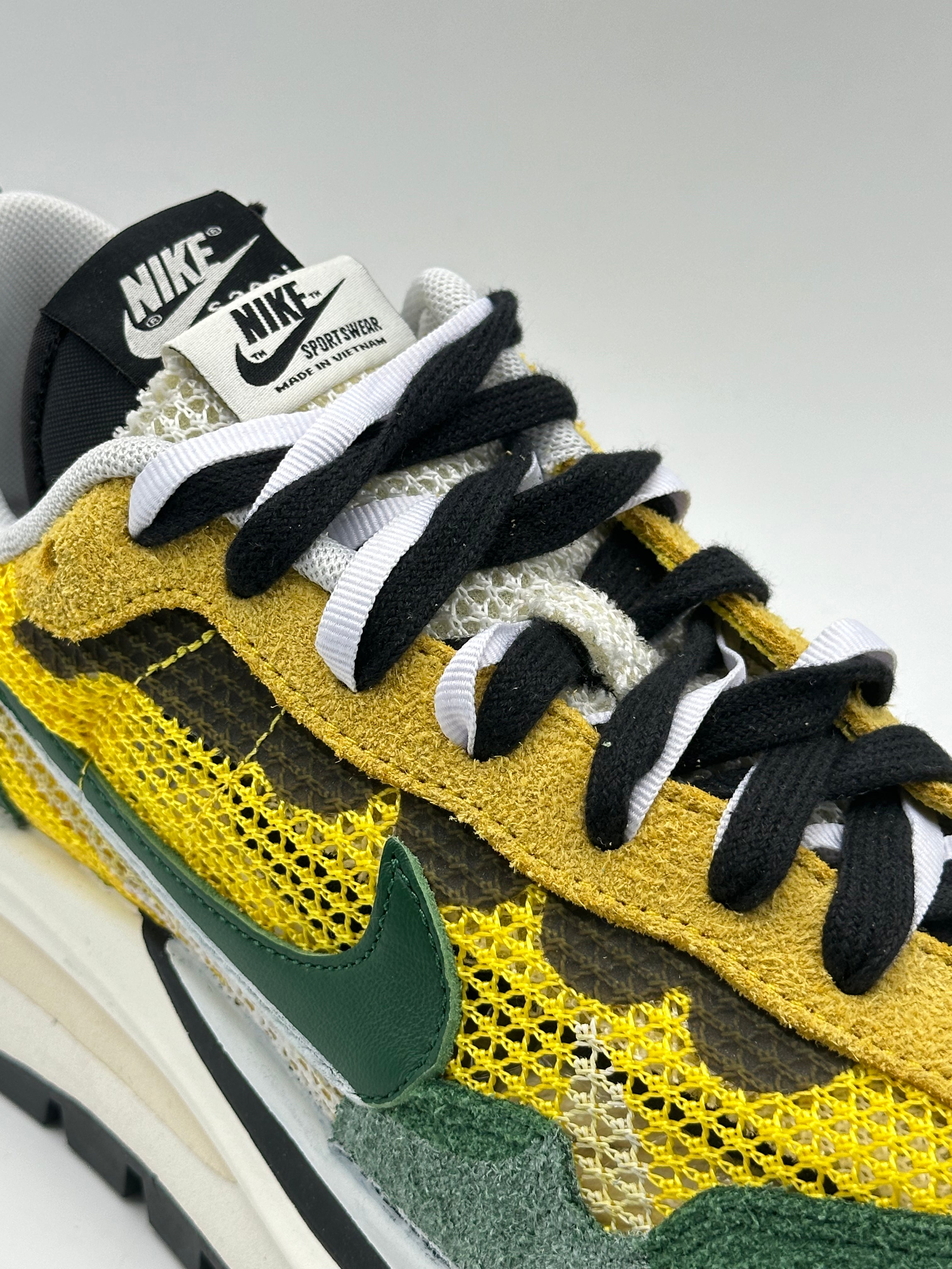 Sneakers Nike Vaporwaffle Sacai Tour Yellow Gorge Green