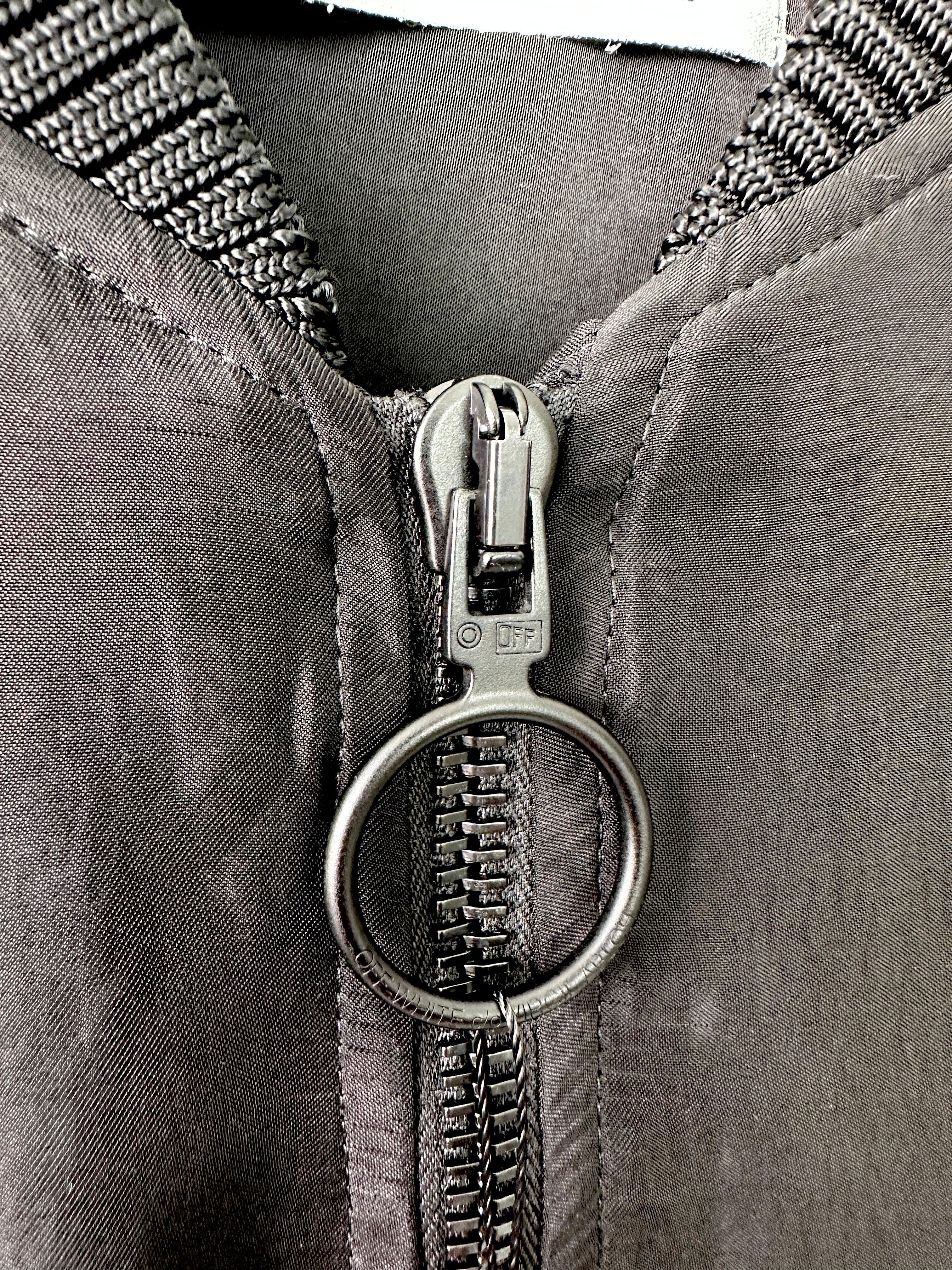 Straps Bomber
