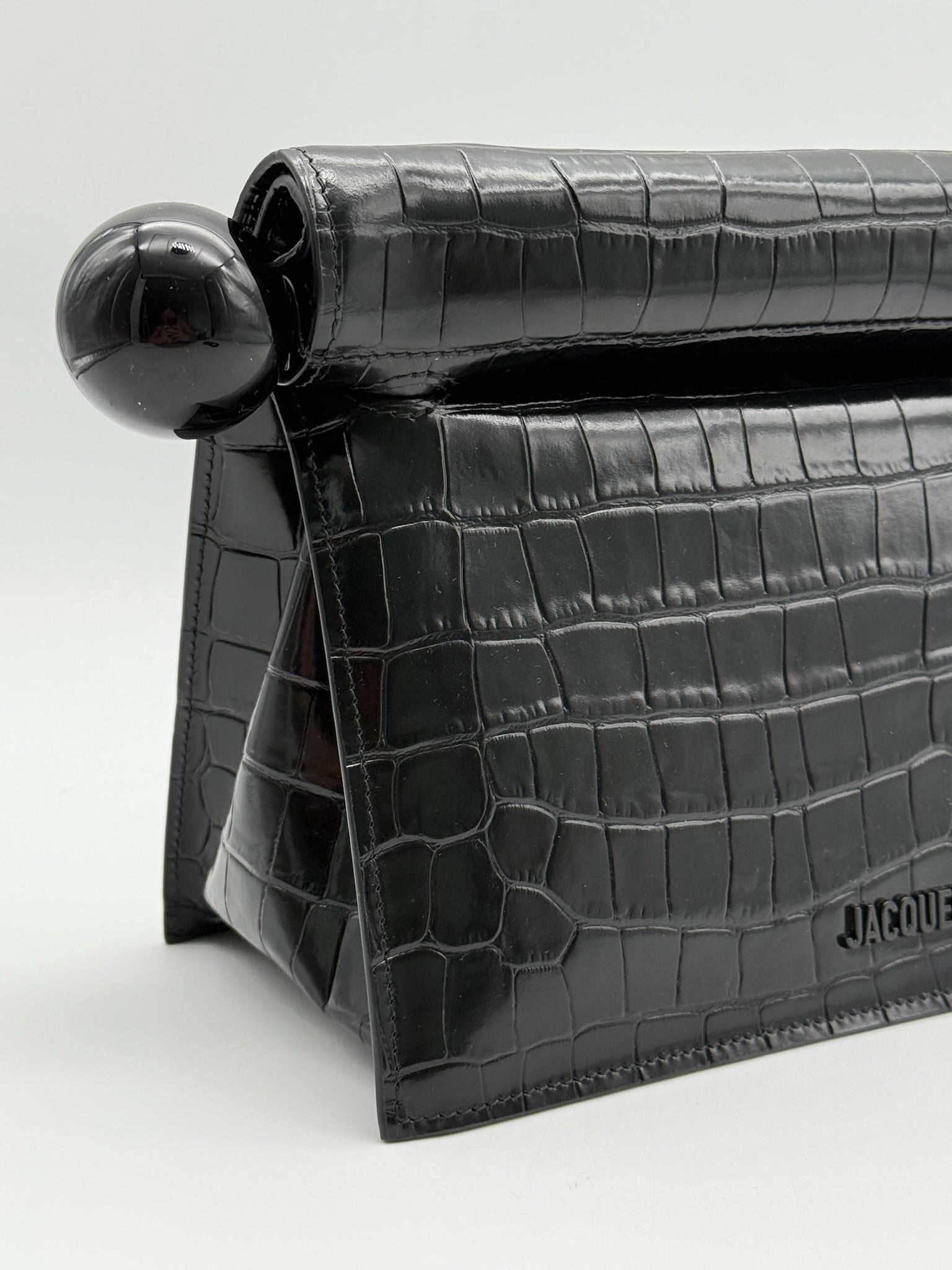 Clutch Nera Con Finitura Cocco