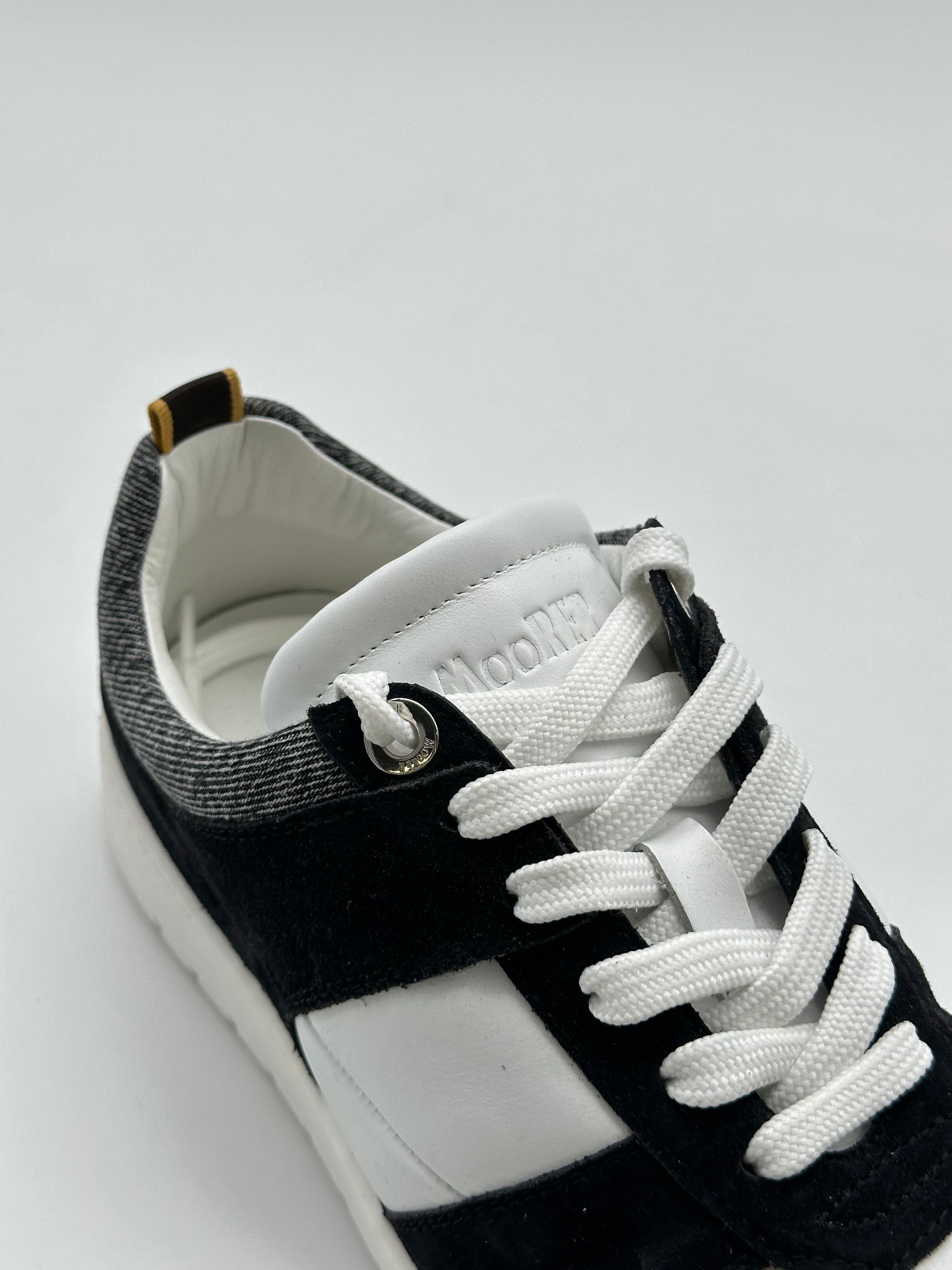 Sneakers Bicolore Nero e Bianco