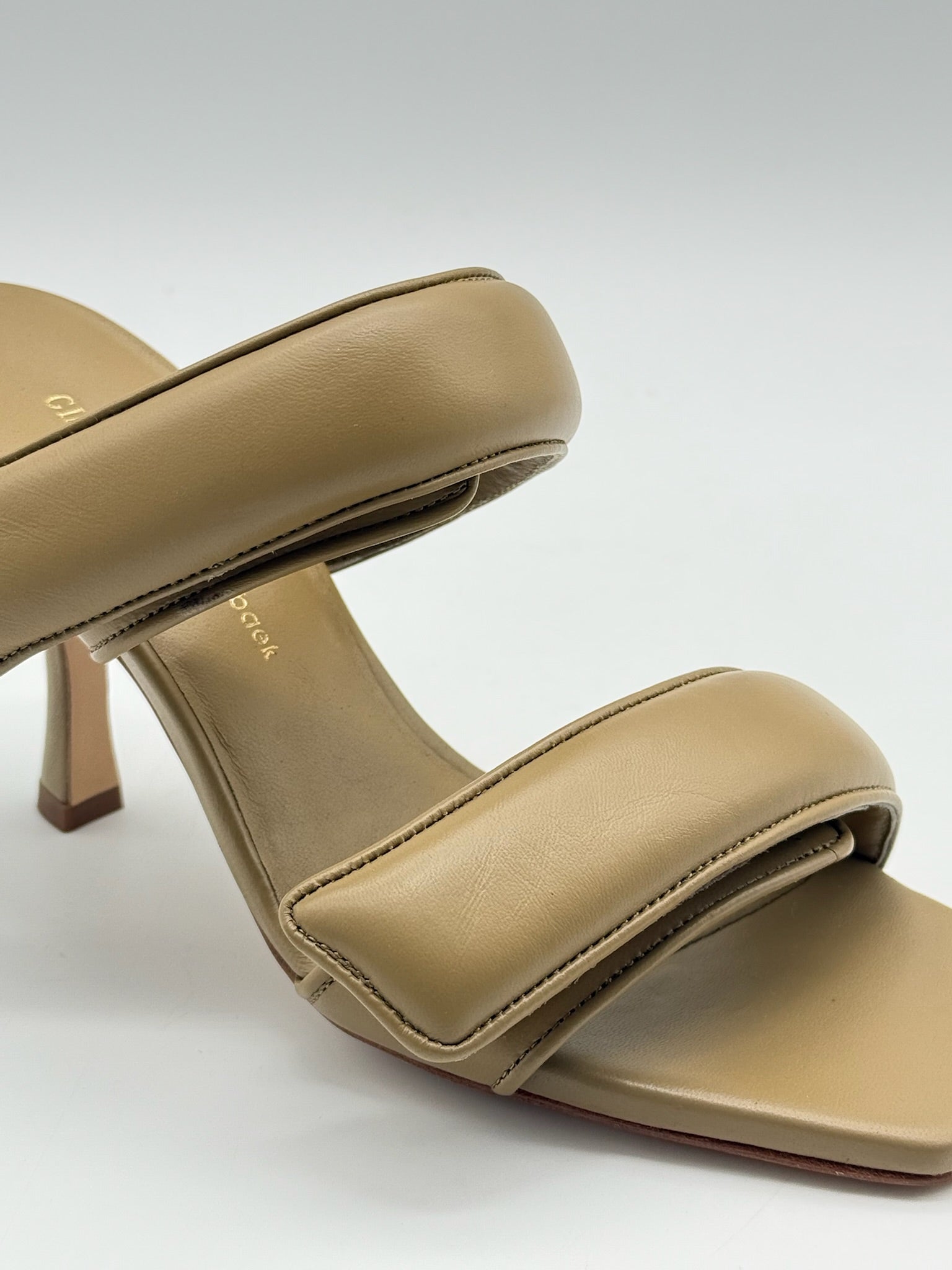 Sandali Cammello Con Doppia Fascia