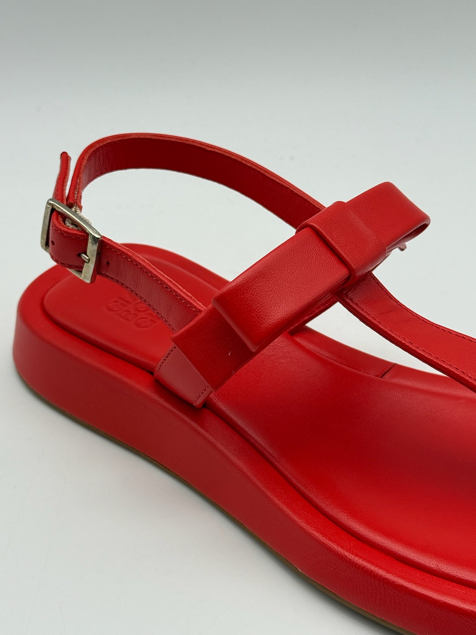 Sandali Rossi In Pelle Con Fiocco