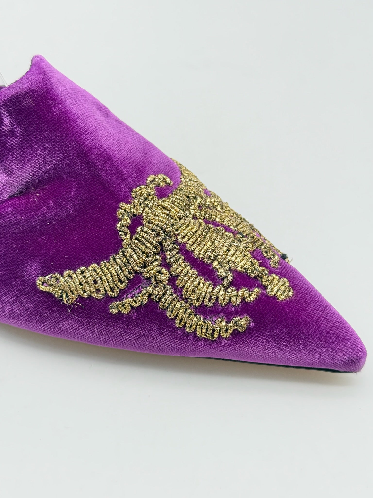 Mules Viola In Velluto Con Ricamo