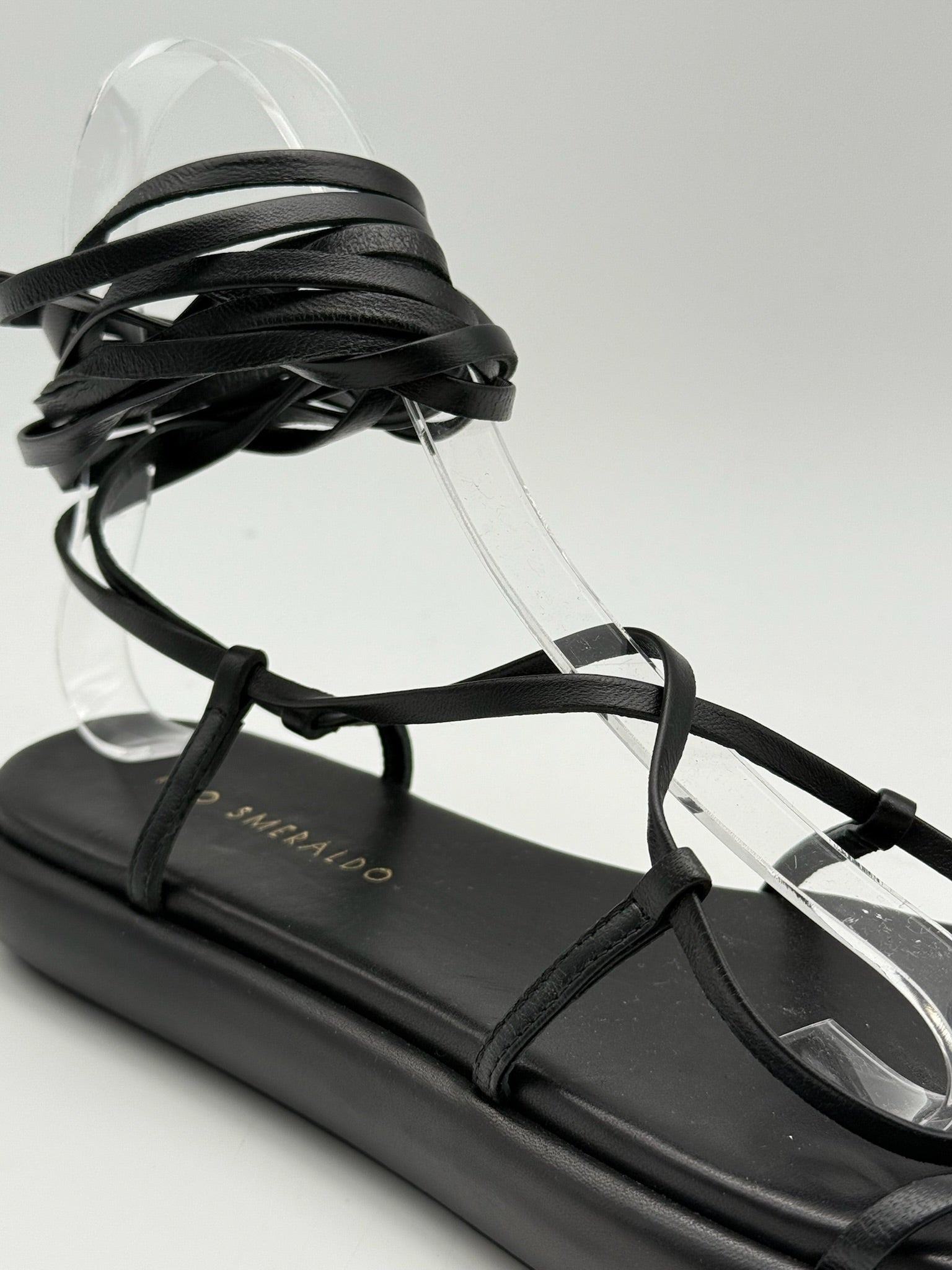Sandali Flat Neri In Pelle Con Lacci