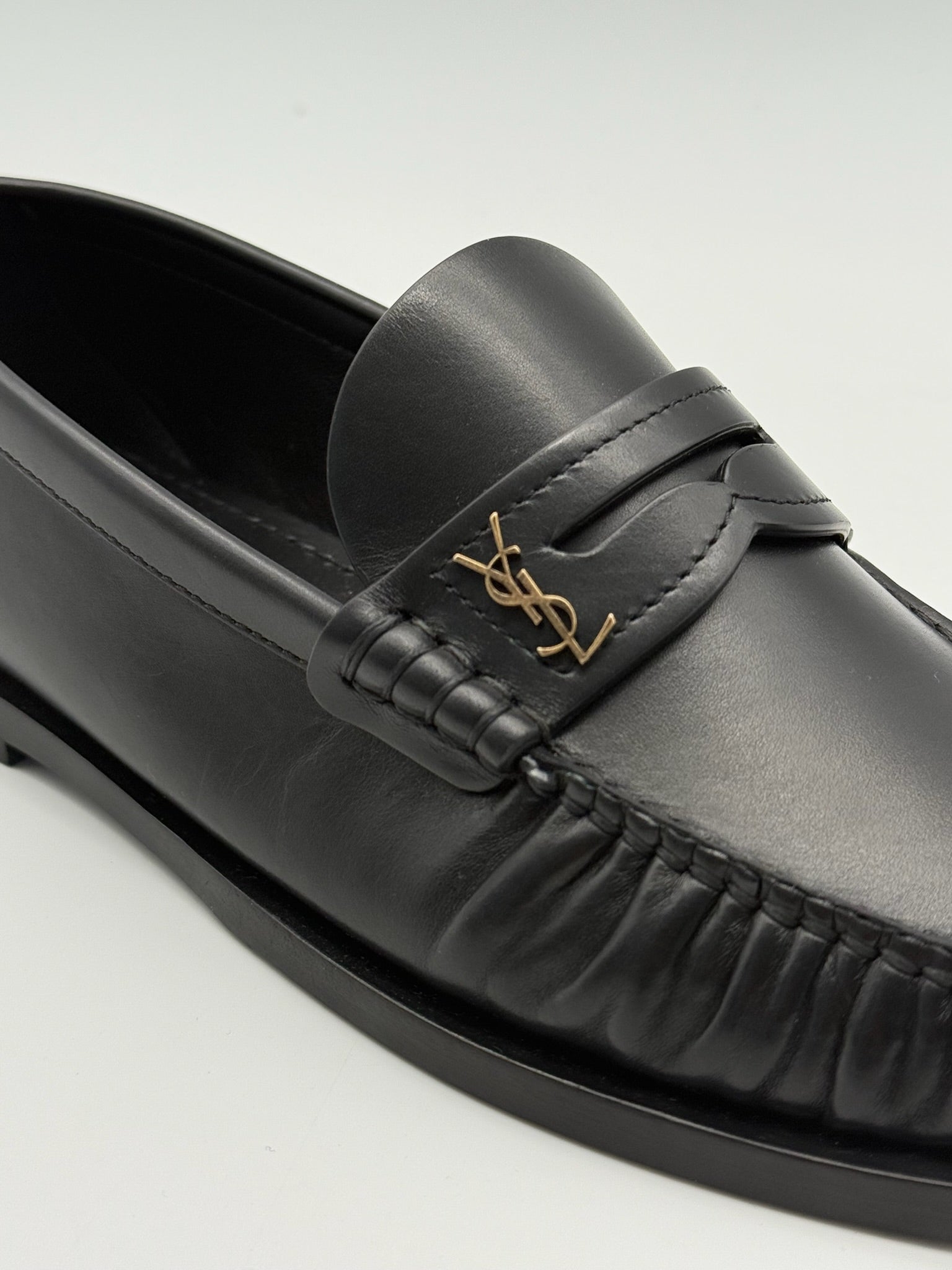 Mocassini Neri In Pelle Con Logo YSL