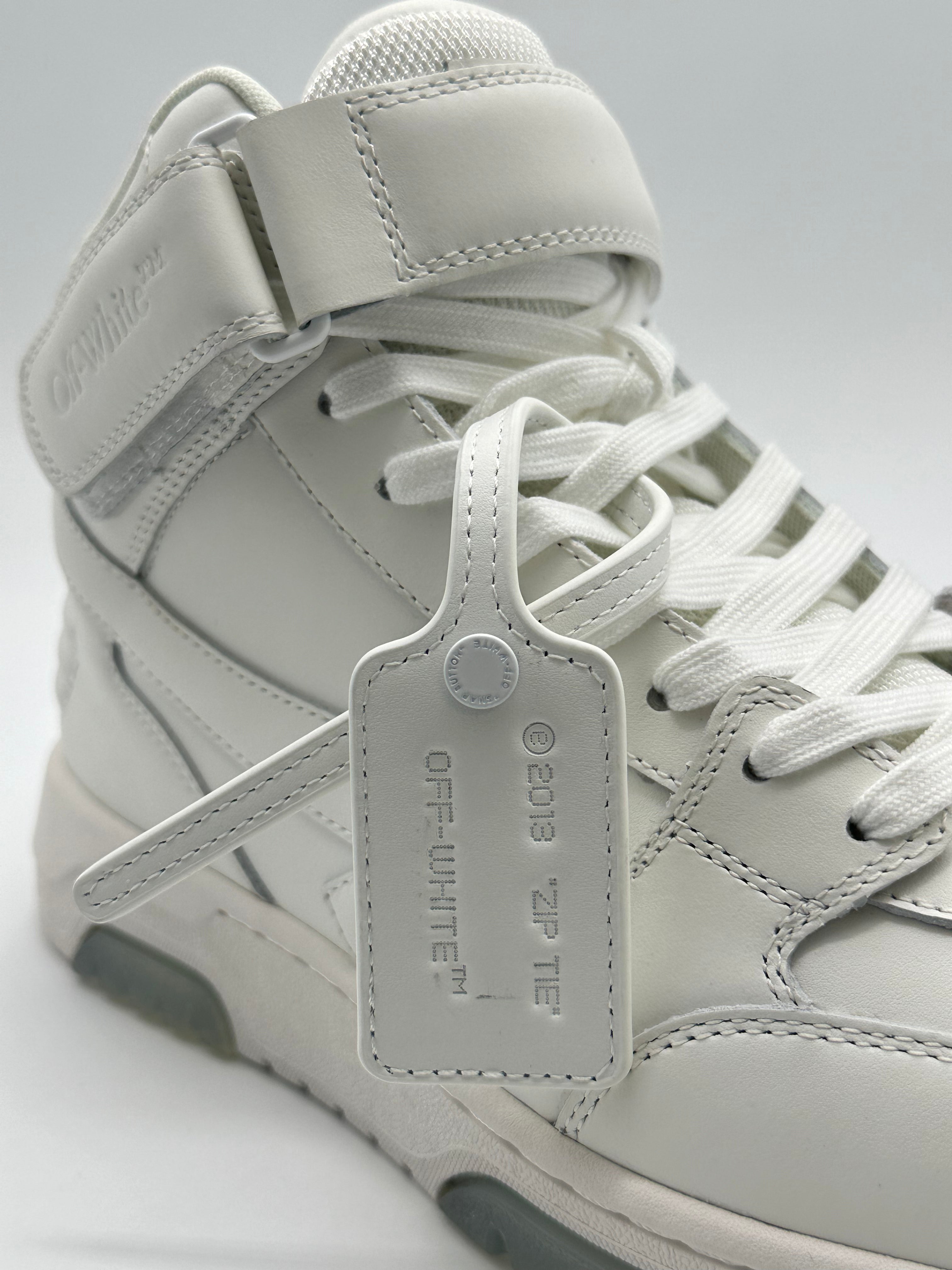 Out Of Office Mid Top Lea