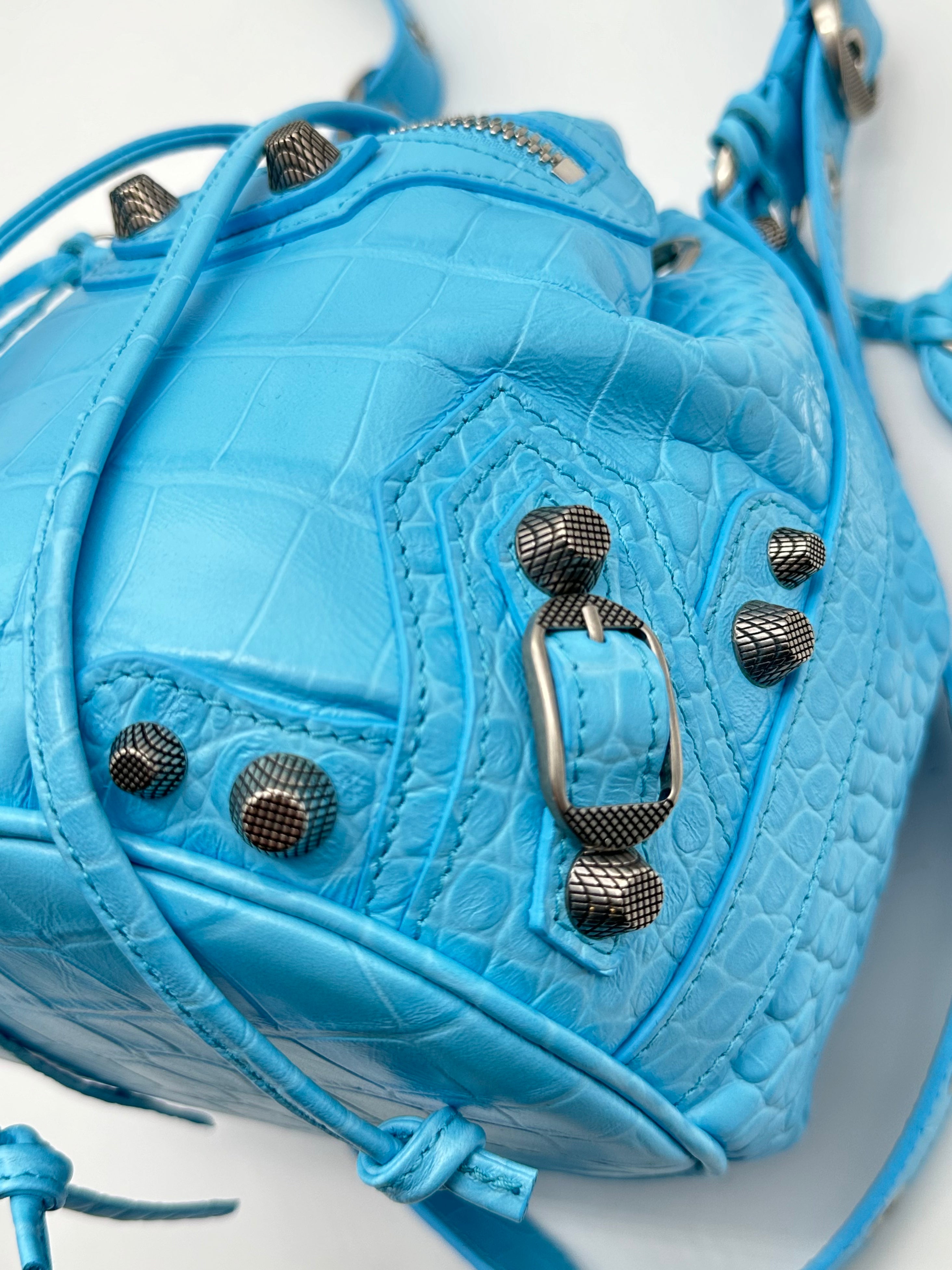 The Cagole Bucket Bag