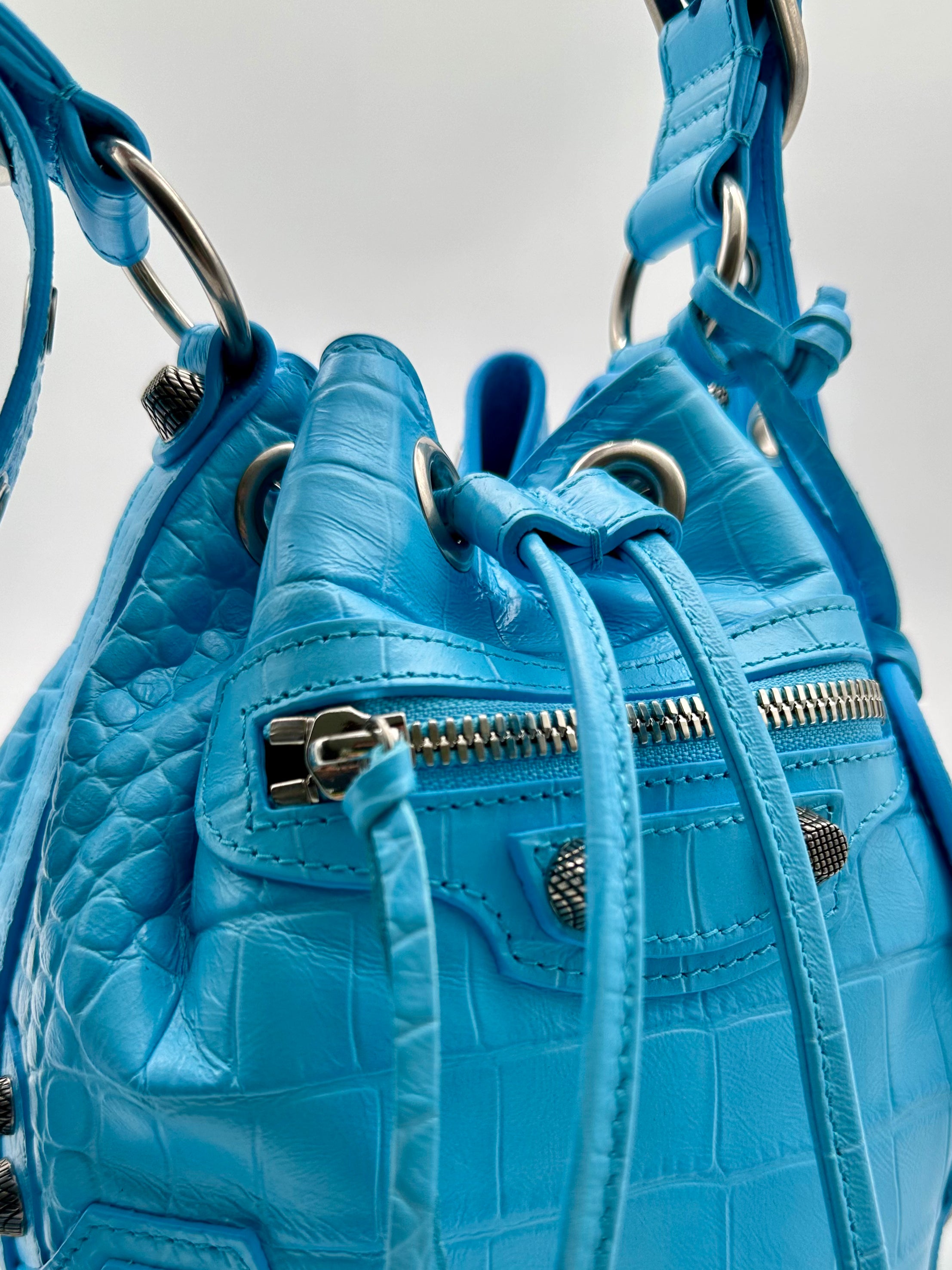 The Cagole Bucket Bag