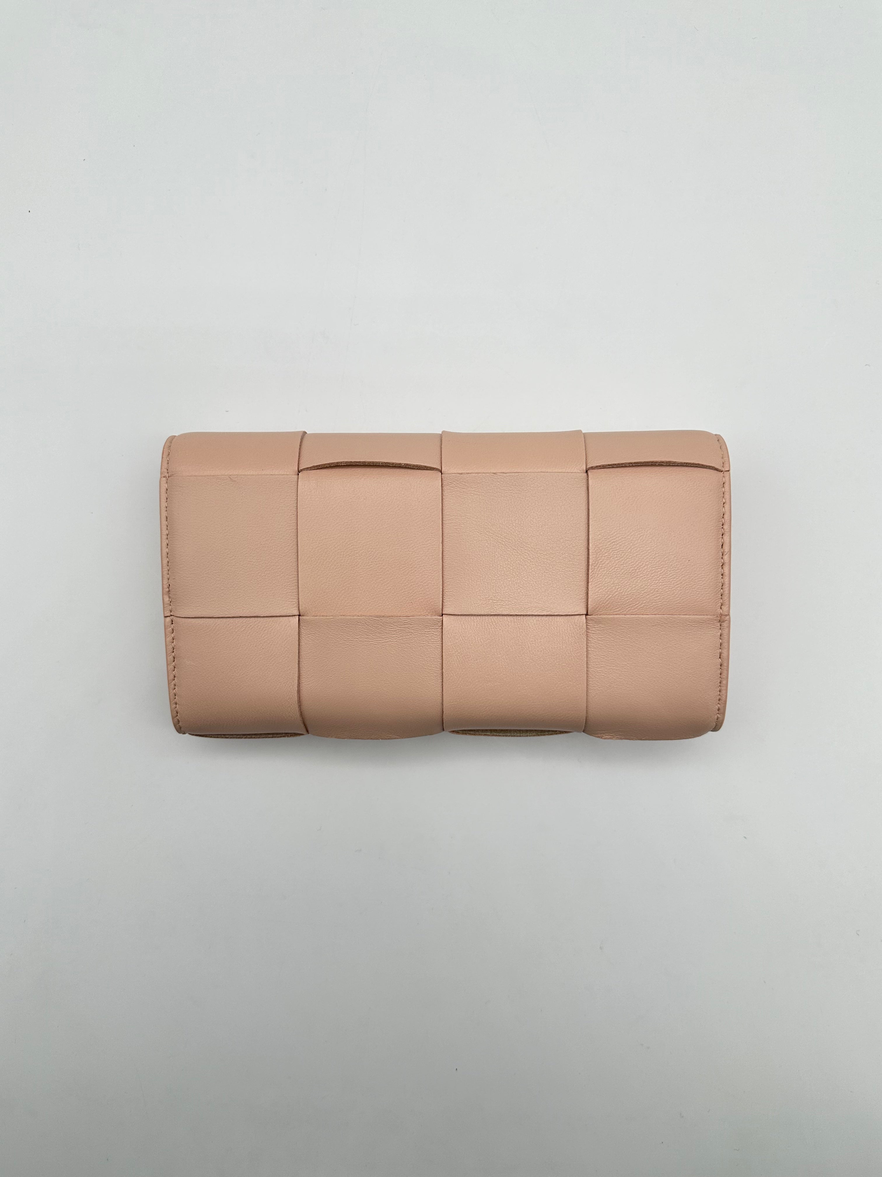 Intertwined Motif Wallet